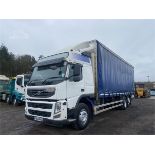 2010 VOLVO FM330 CURTAINSIDER