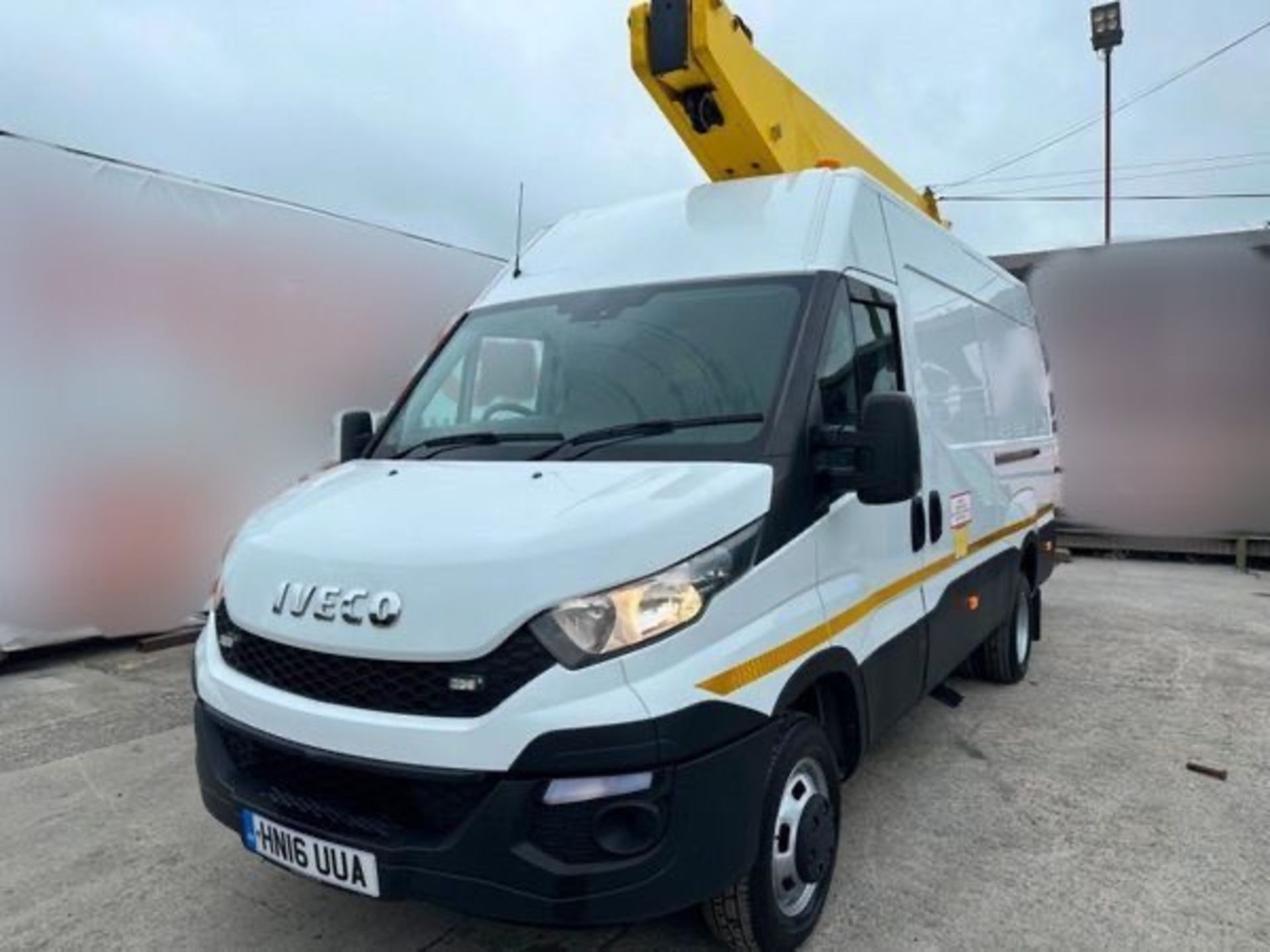 2016 IVECO DAILY CHERRY PICKER - Image 2 of 21