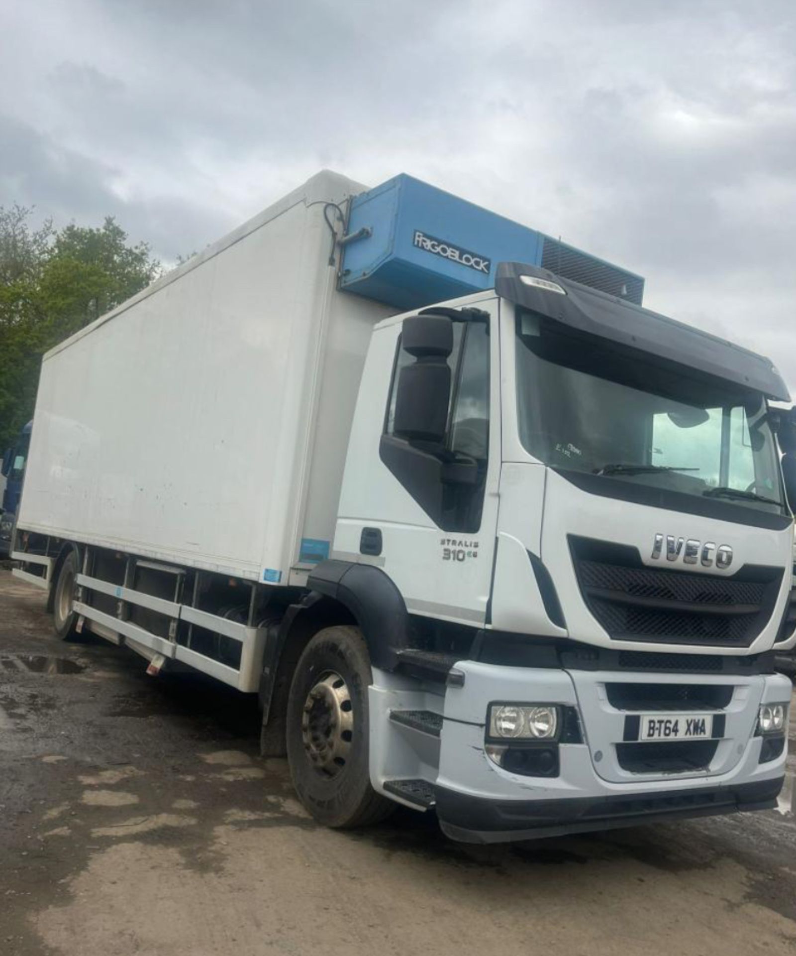 2014 IVECO STRALIS 310