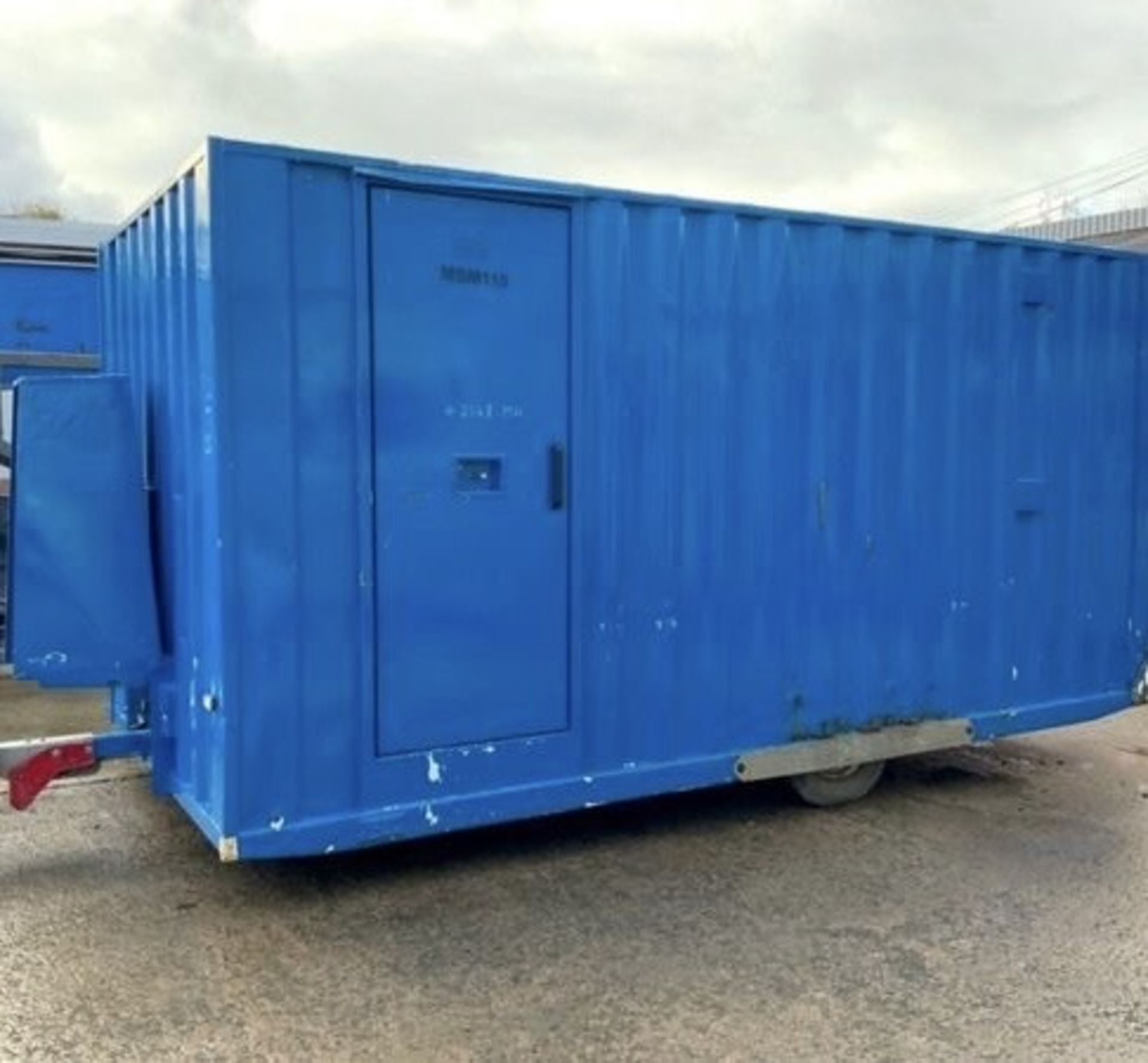 SINGLE AXLE GROUND HOG WELFARE TRAILER. - Bild 2 aus 15