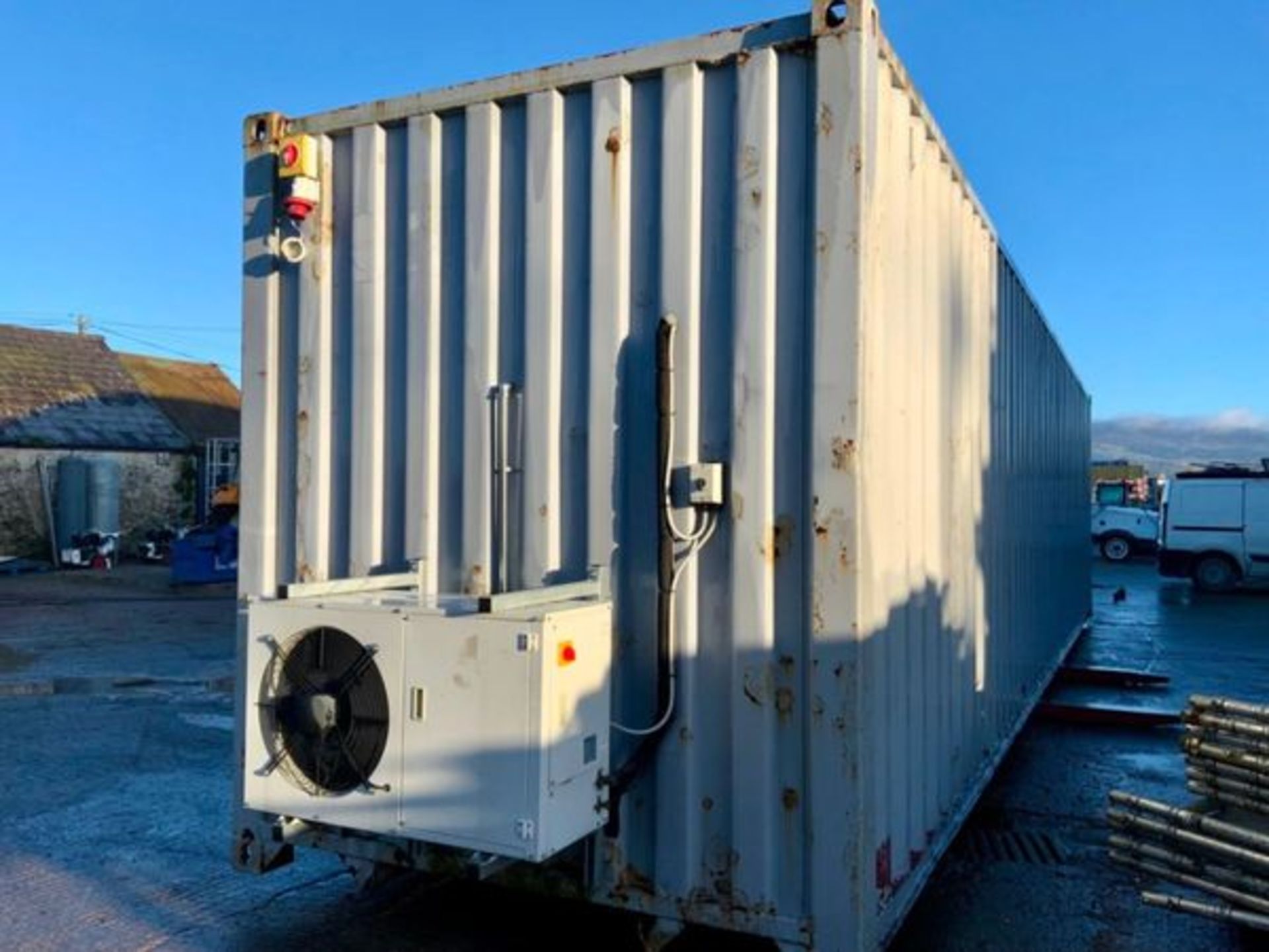 A CONTAINERISED COLD STORE - Image 3 of 11