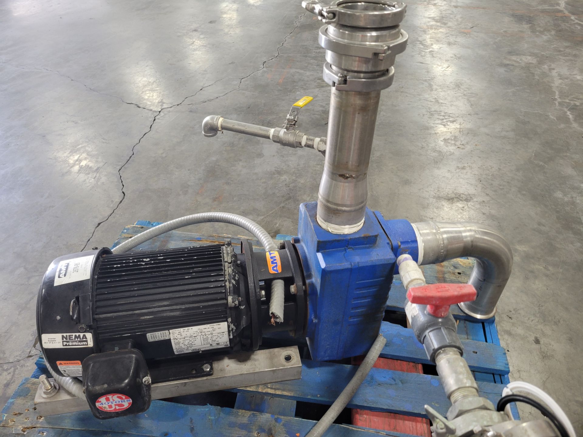 AMT Self Priming Centrifugal Pedestal Pump - Image 2 of 6