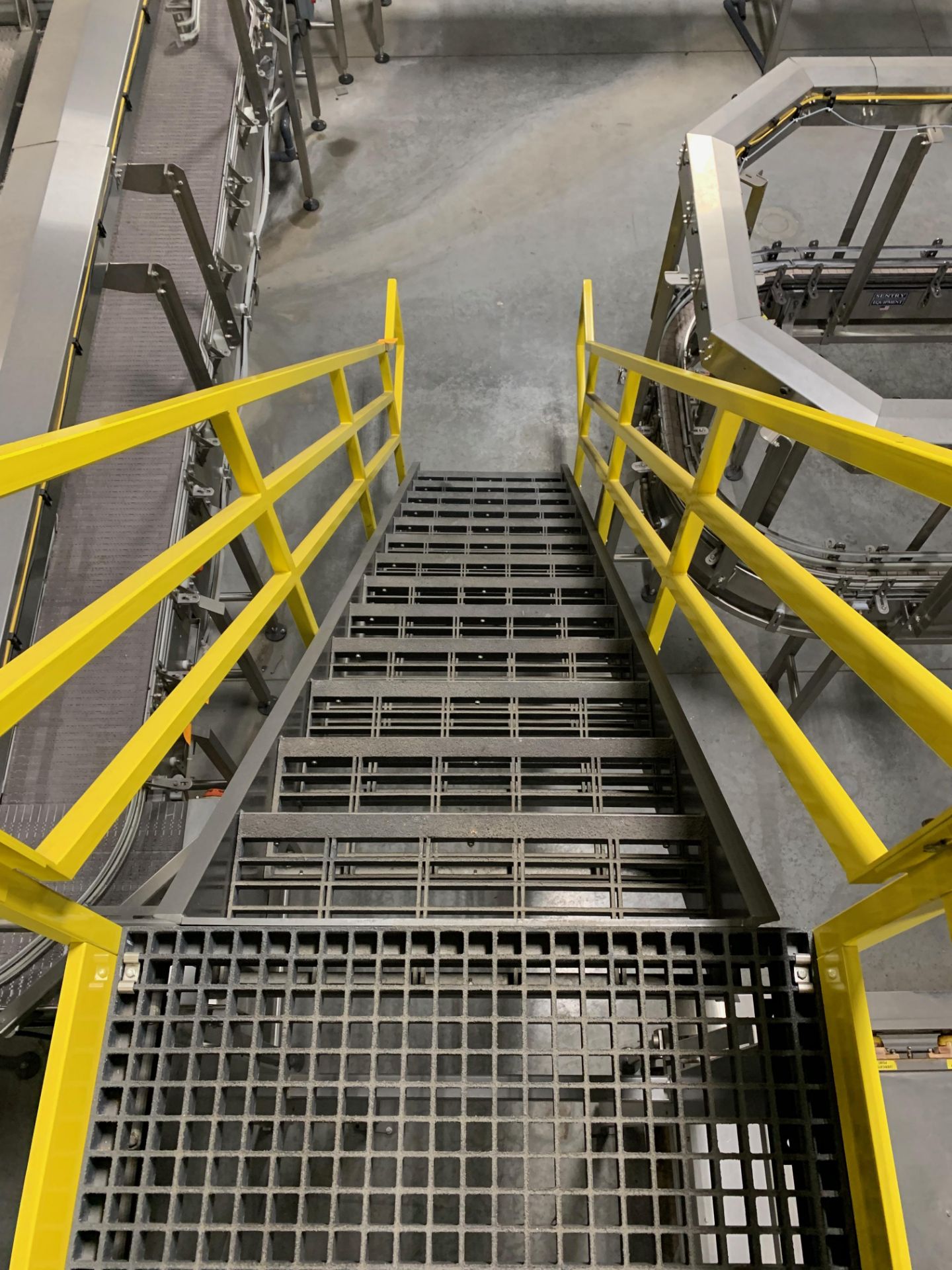 Operator Crossover Stairs - Image 6 of 6