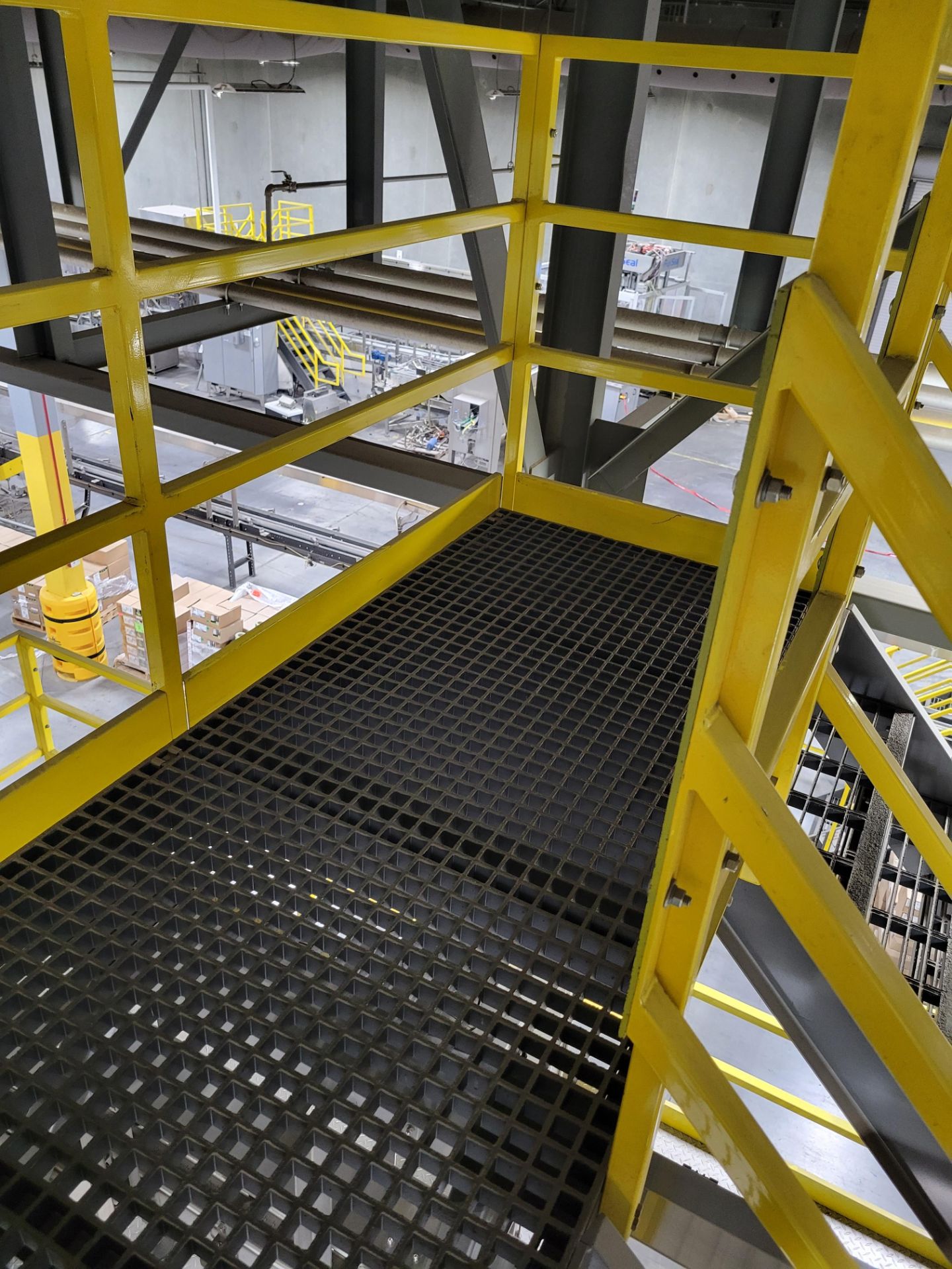 Operator Crossover Stairs - Image 3 of 3