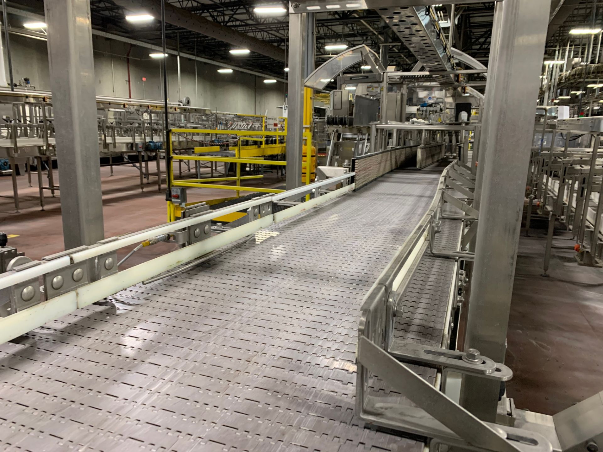 Infeed Mass Flow Conveyor to Jones Cartoner - Image 9 of 11