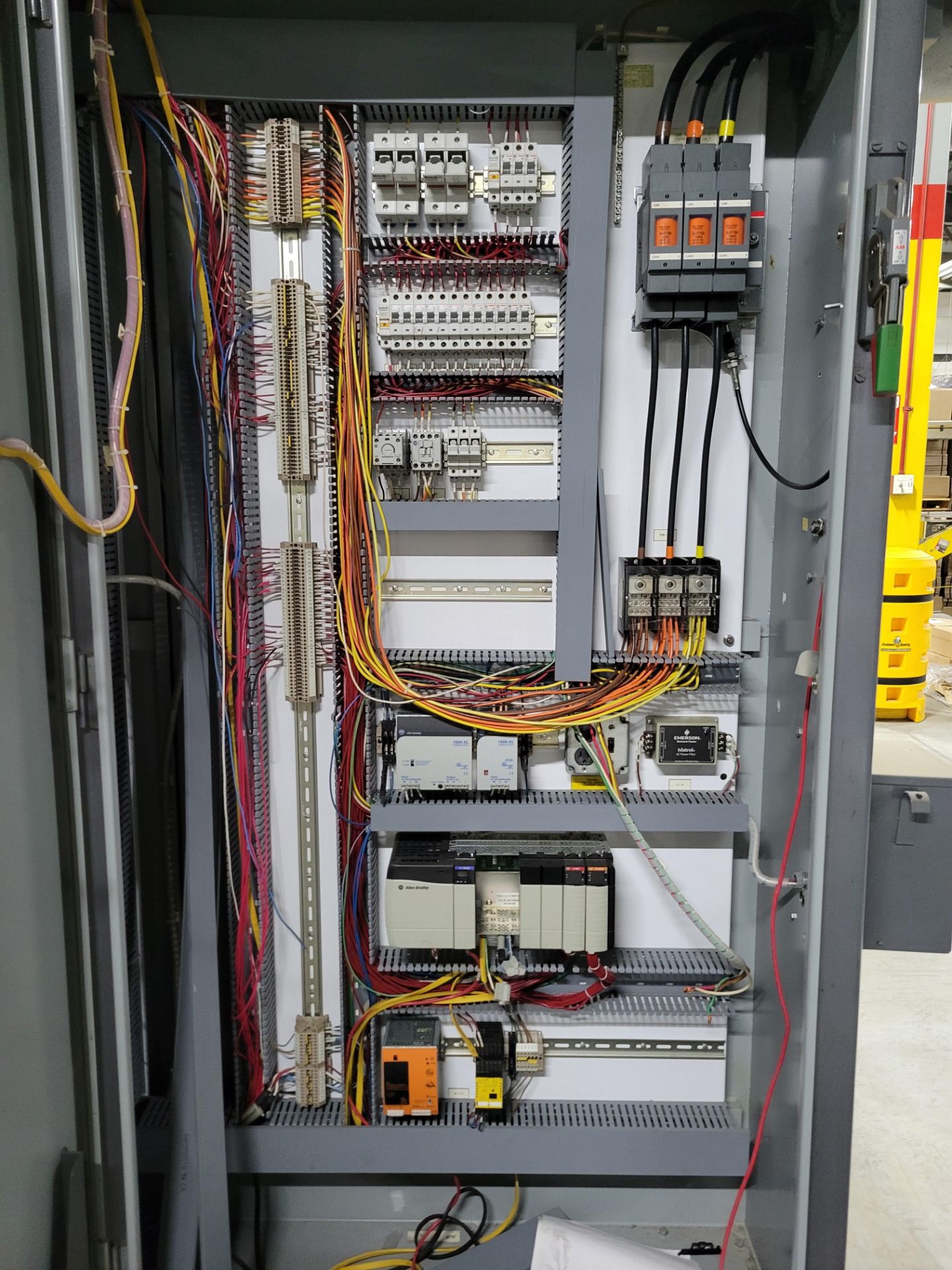 Sentry MCC 1 Control Panel - Image 3 of 9