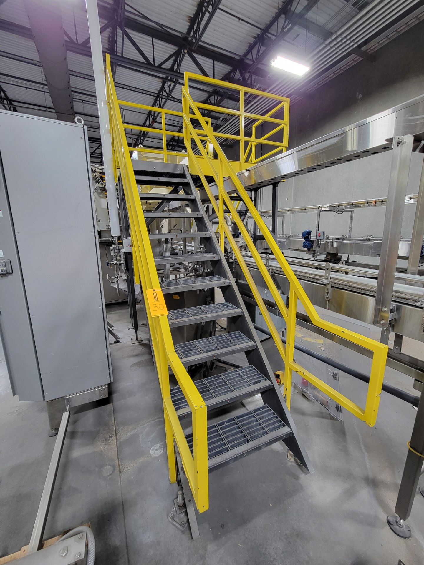 Operator Crossover Stairs - Image 4 of 4