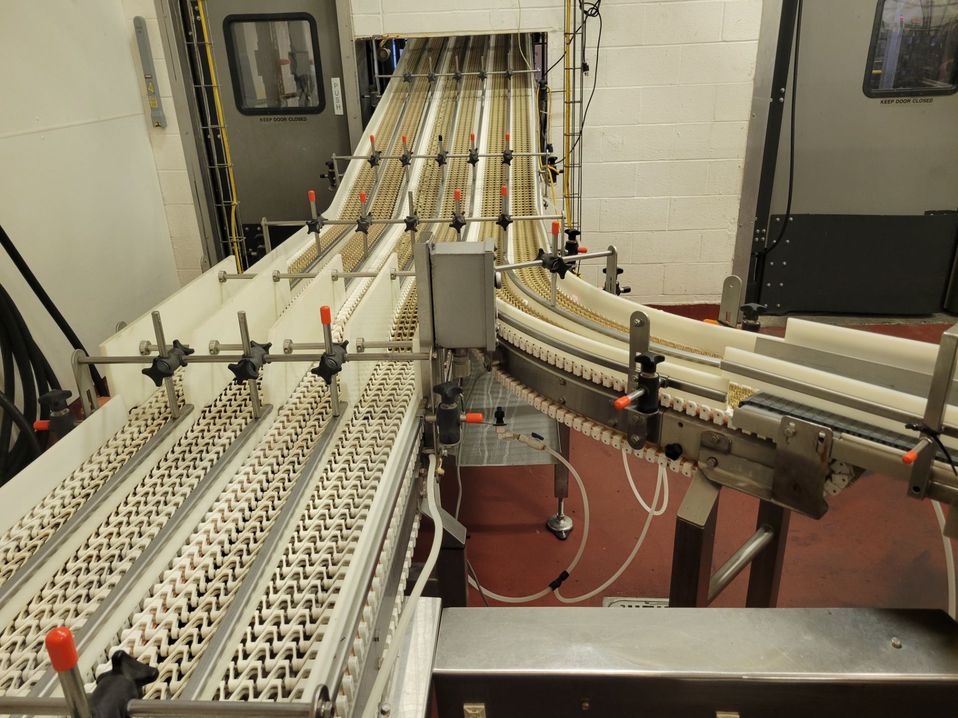 Conveyor from Fillers to Spiral Cooler - Image 5 of 15