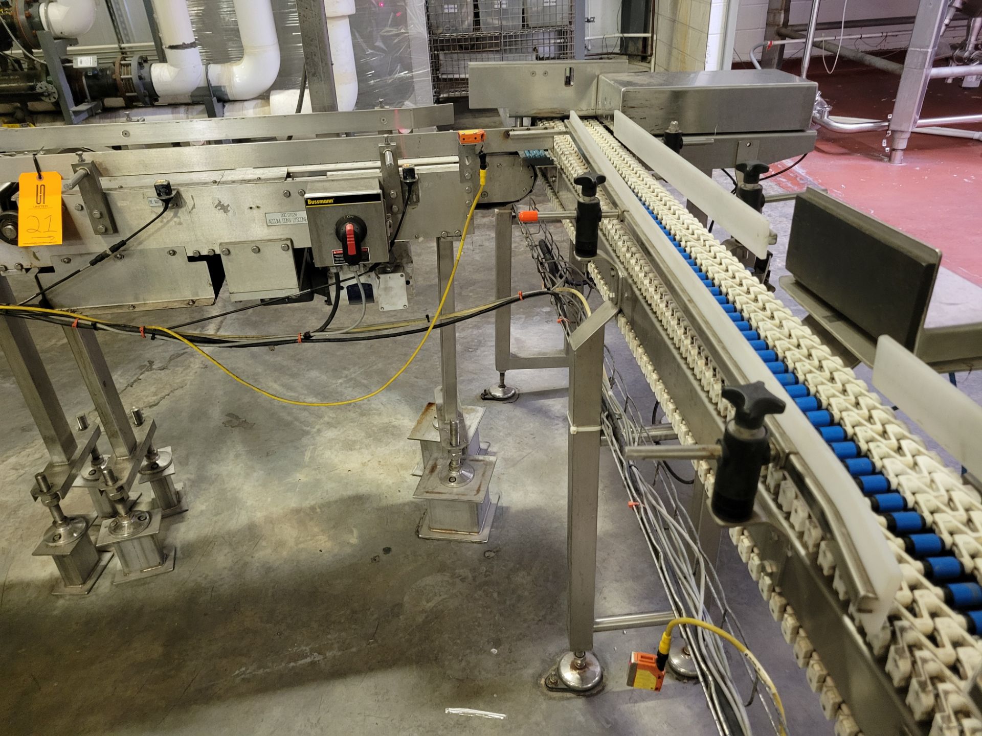 Conveyor from Checkweigher to Arpac Shrink Wrapper - Image 15 of 17