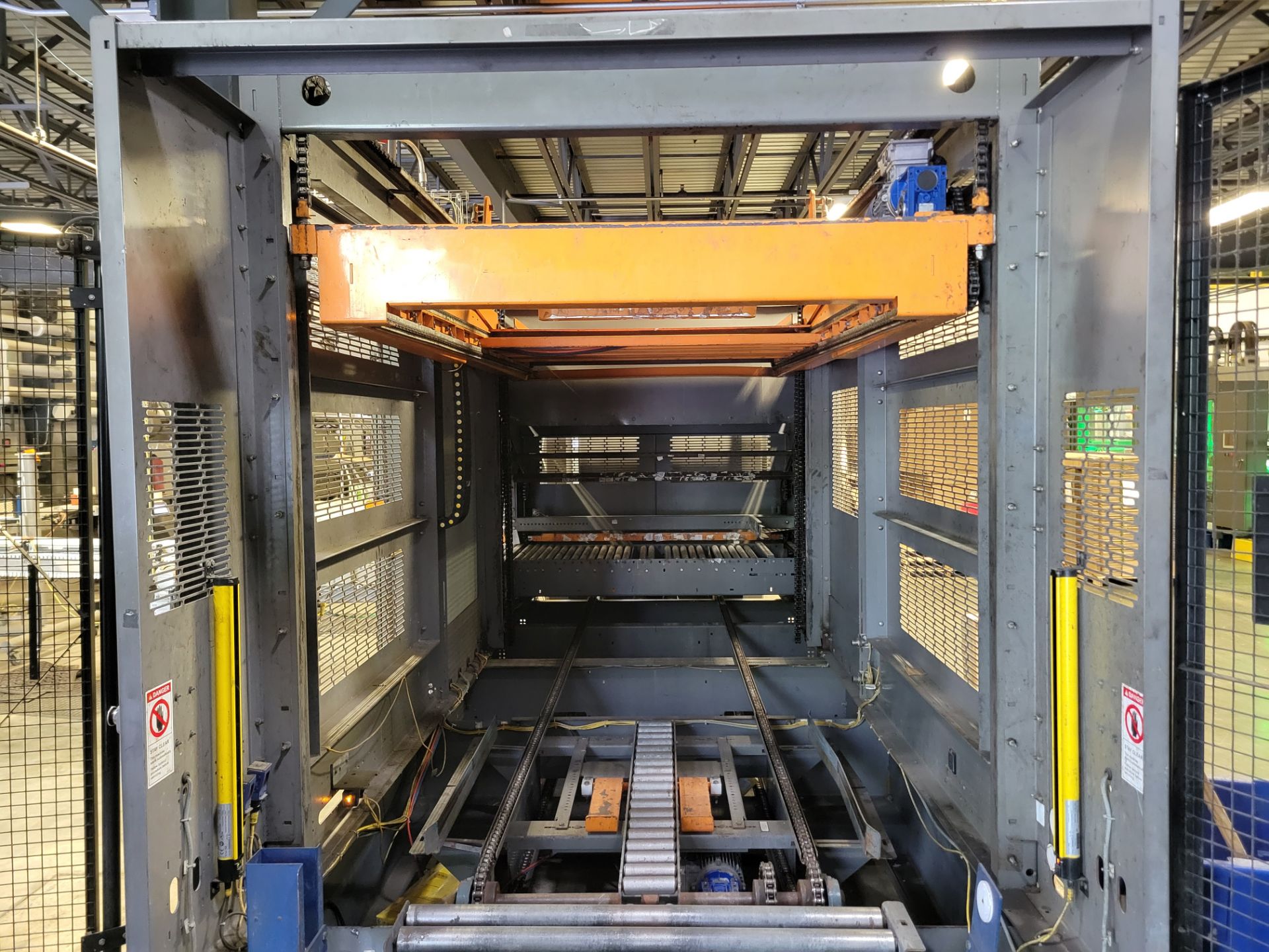 Alvey FKI Logistex GS-140 Low Level Palletizer - Bild 9 aus 14