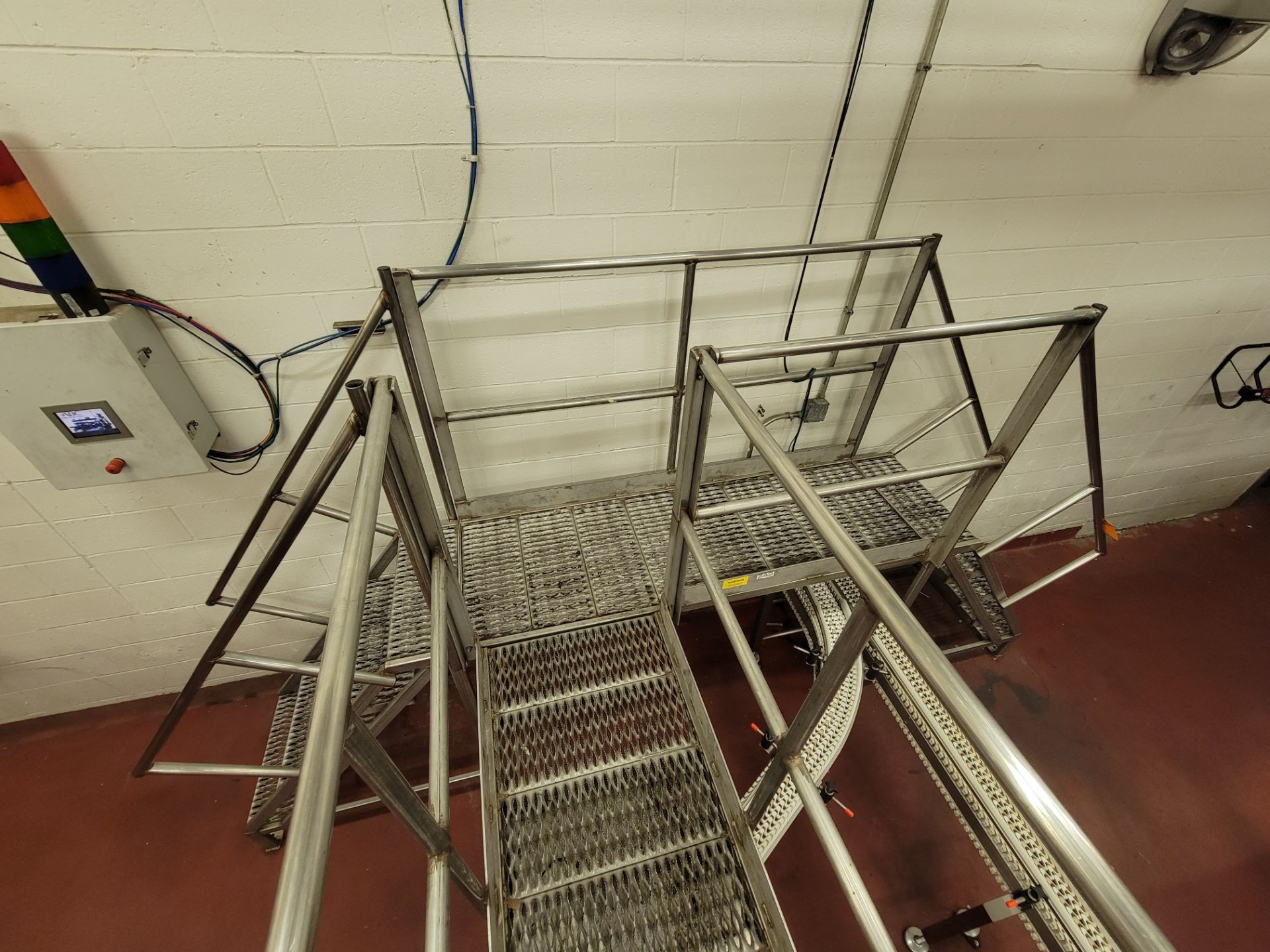 Tri-Arc MFG Crossover Stairs - Image 6 of 6