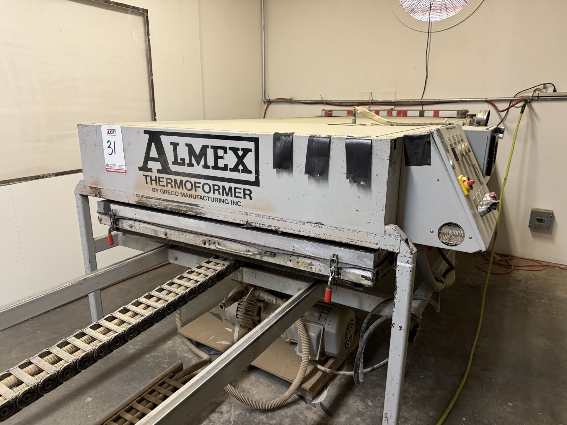 ALMEX THERMOFORMER VACUUM PRESS, 52" X 107" AIR TABLE - Image 15 of 20