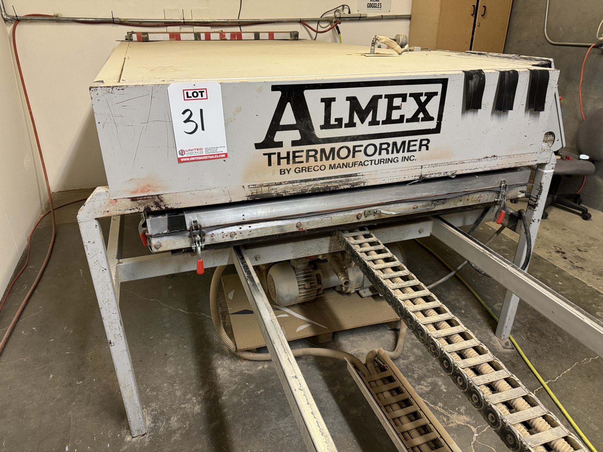 ALMEX THERMOFORMER VACUUM PRESS, 52" X 107" AIR TABLE - Image 3 of 20