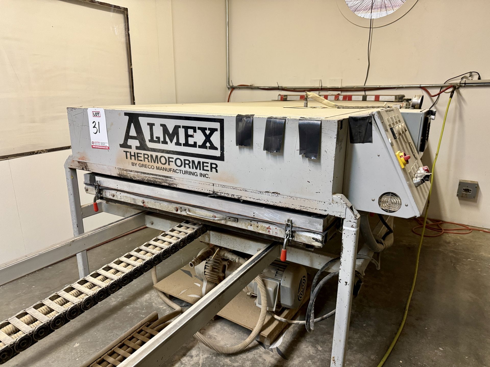 ALMEX THERMOFORMER VACUUM PRESS, 52" X 107" AIR TABLE - Image 16 of 20