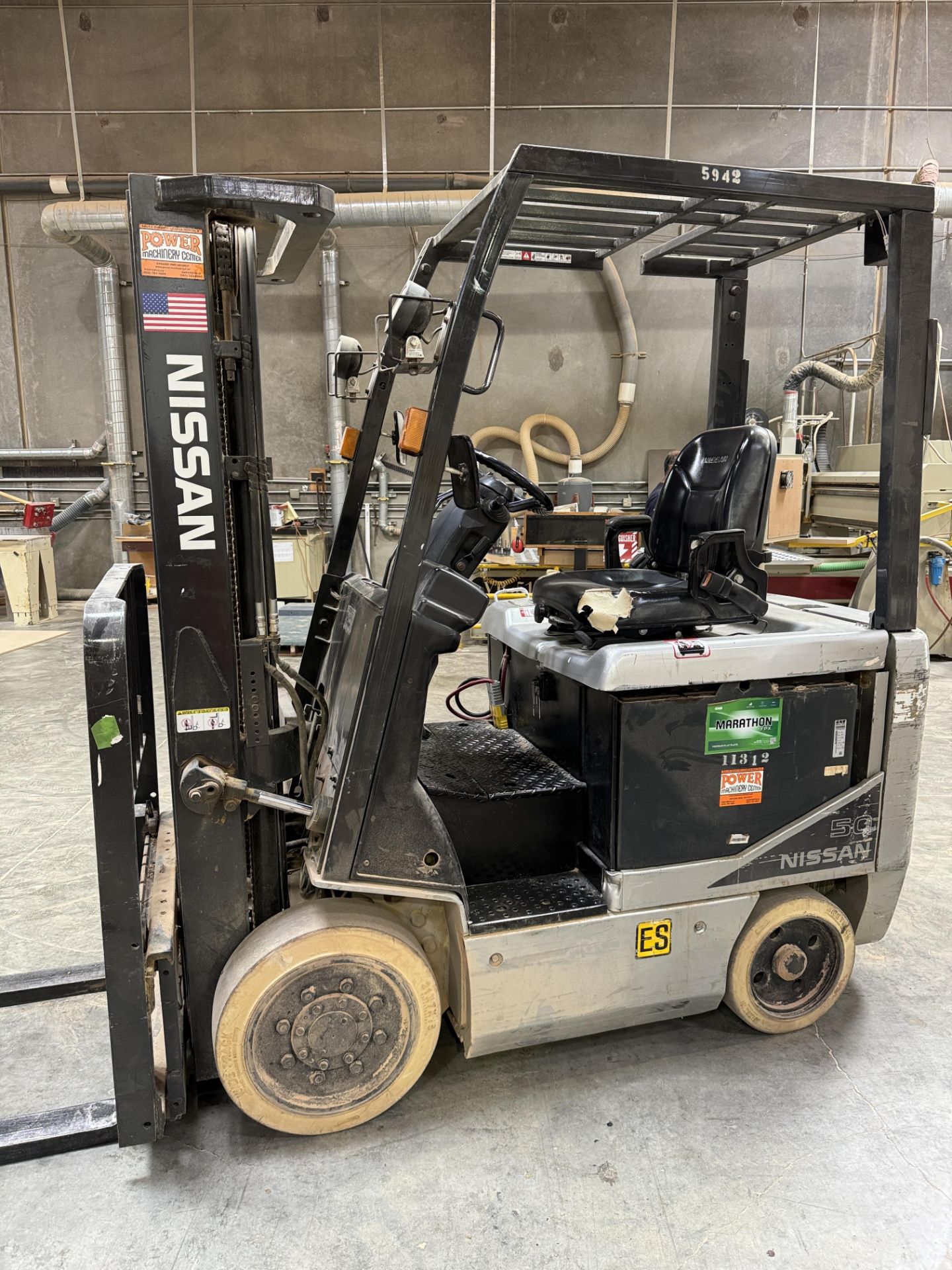 NISSAN ELECTRIC FORKLIFT, MODEL CP1B2L25S, 4,000 LB CAPACITY, 3-STAGE MAST, SIDE SHIFT, SOLID TIRES, - Image 3 of 15