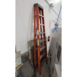 LOUISVILLE 8' FIBERGLASS LADDER