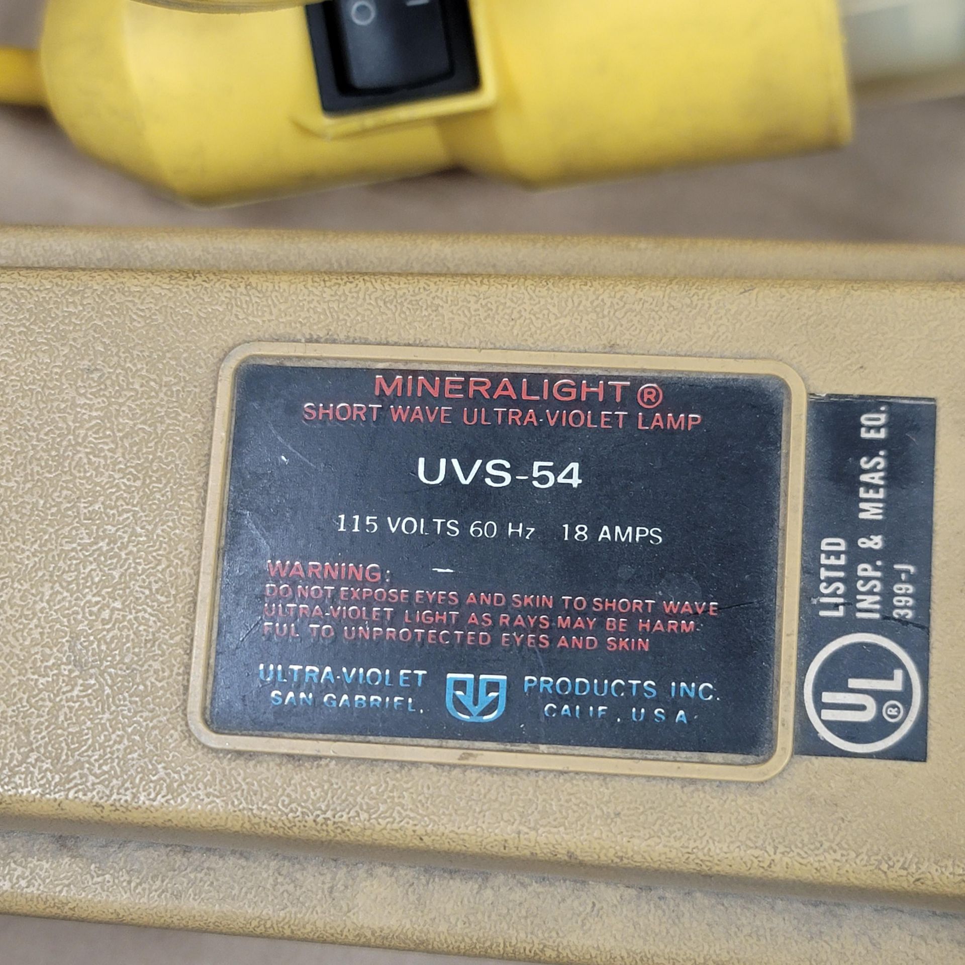 LOT - MINERALIGHT UVS-54 SHORT WAVE ULTRA-VIOLET LAMP, HANGING WORK LIGHT - Image 2 of 2