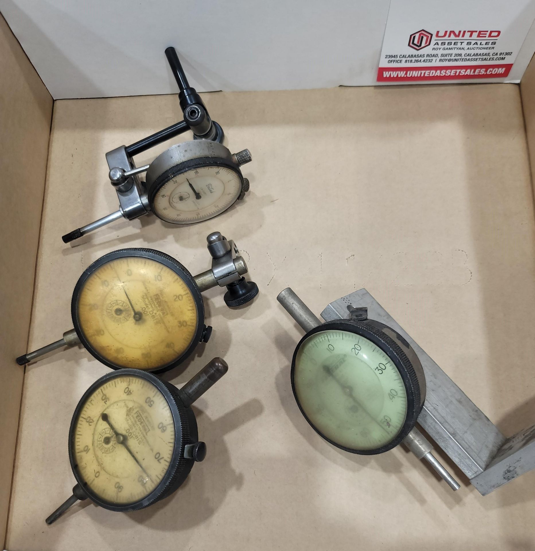 LOT - (4) DIAL INDICATORS