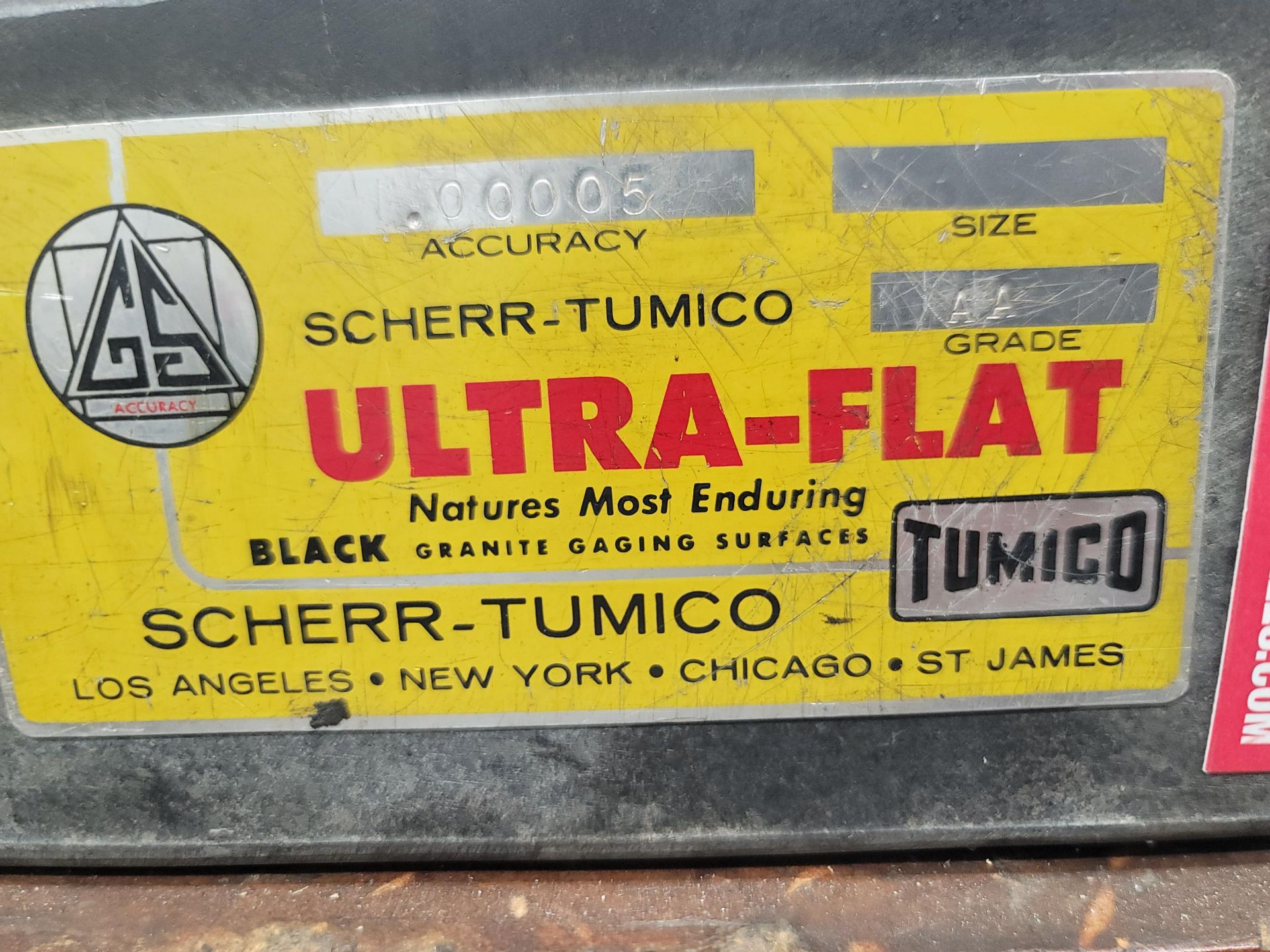 SCHERR-TUMICO ULTRA-FLAT BLACK GRANITE SURFACE PLATE, 12" X 18" - Bild 2 aus 2