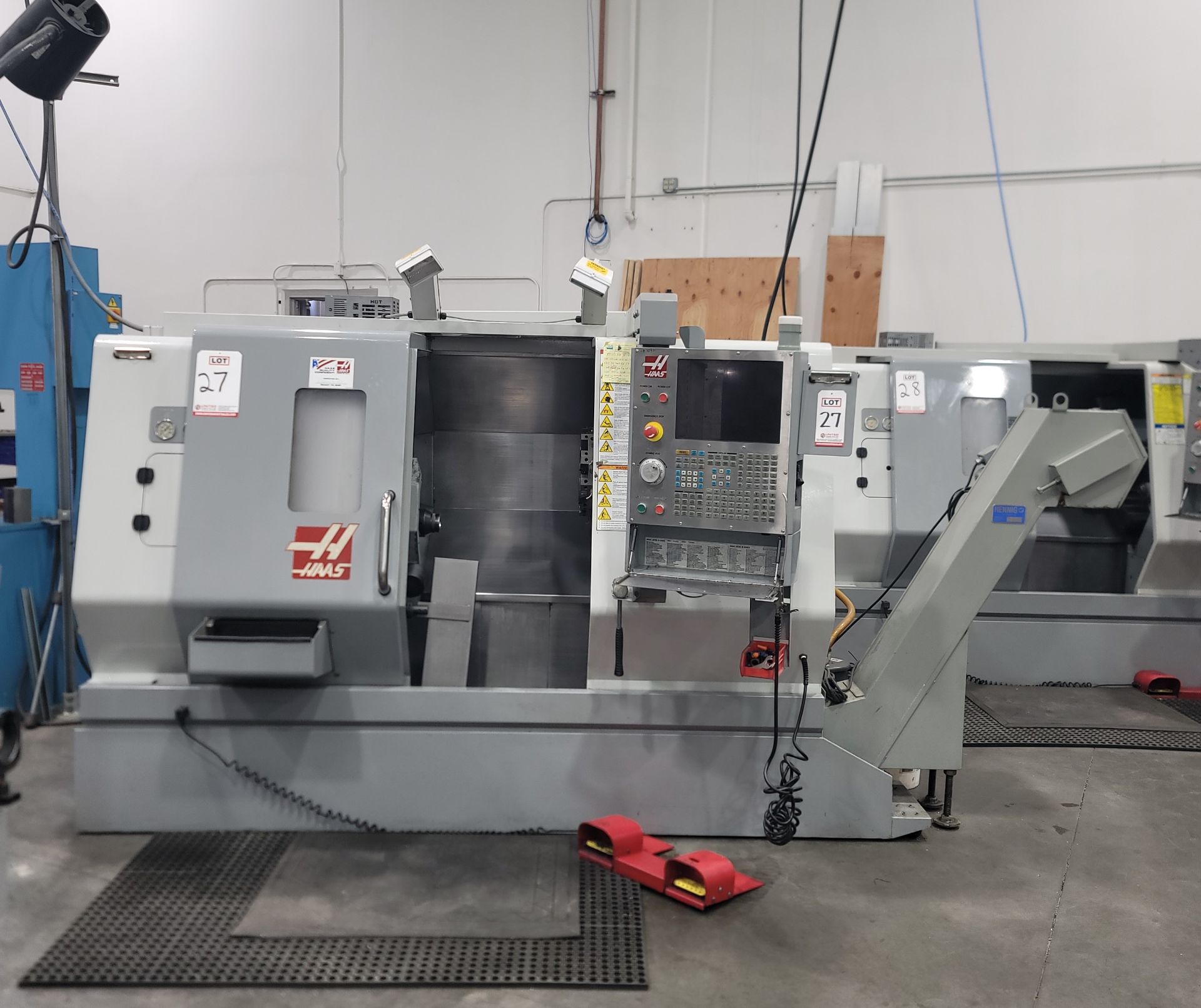 2007 HAAS SL-20T TURNING CENTER, 8" CHUCK, 5C COLLET NOSE, TAILSTOCK, 10-STATION TURRET, 2.0" BAR