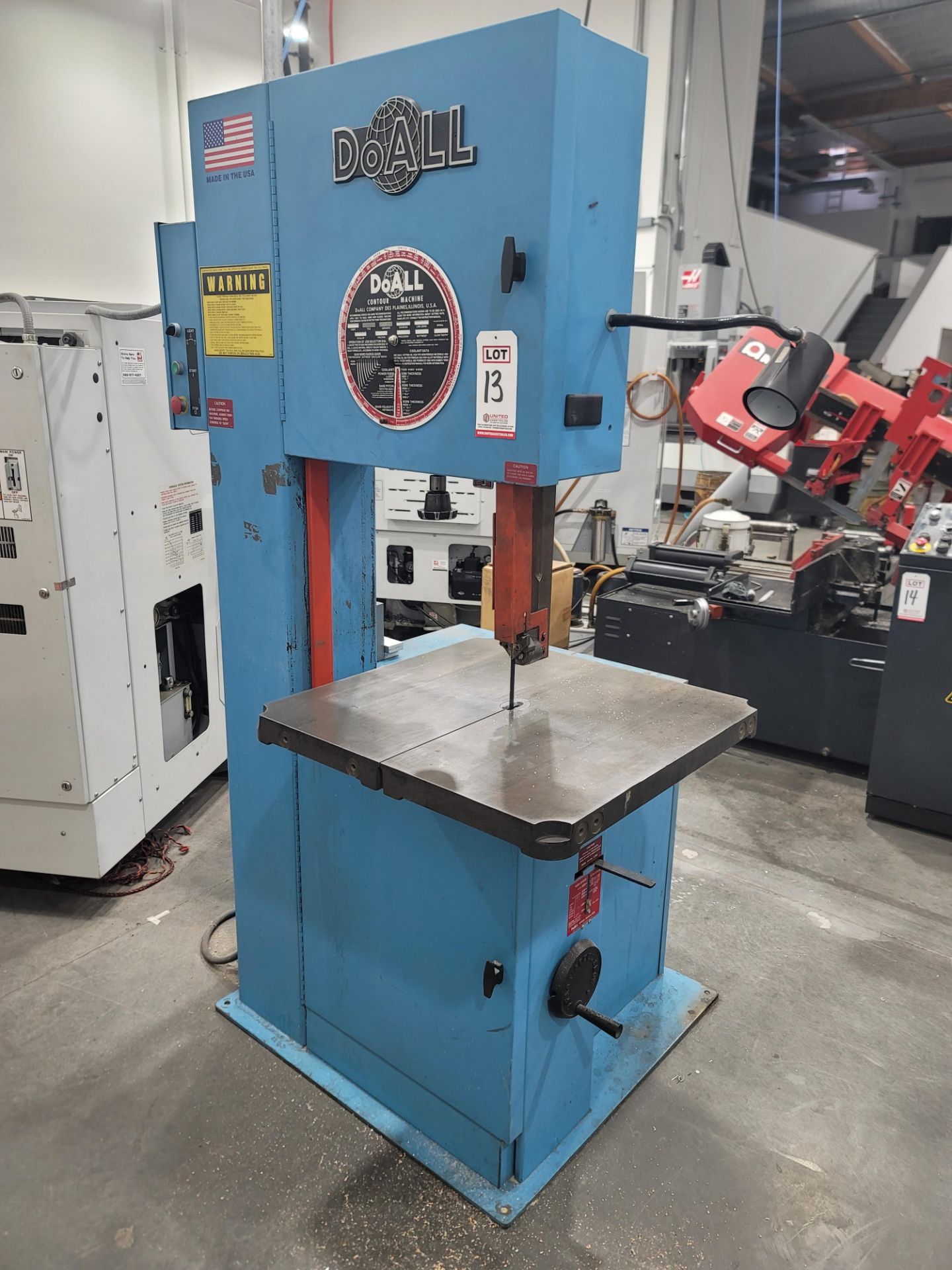 2002 DOALL CONTOUR MACHINE/VERTICAL BAND SAW, MODEL 2013-V, 20" THROAT, WORK HEIGHT: UP TO 13", 2