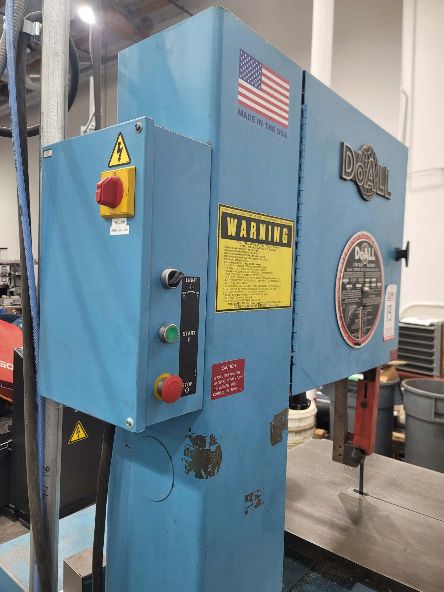 2002 DOALL CONTOUR MACHINE/VERTICAL BAND SAW, MODEL 2013-V, 20" THROAT, WORK HEIGHT: UP TO 13", 2 - Image 3 of 4