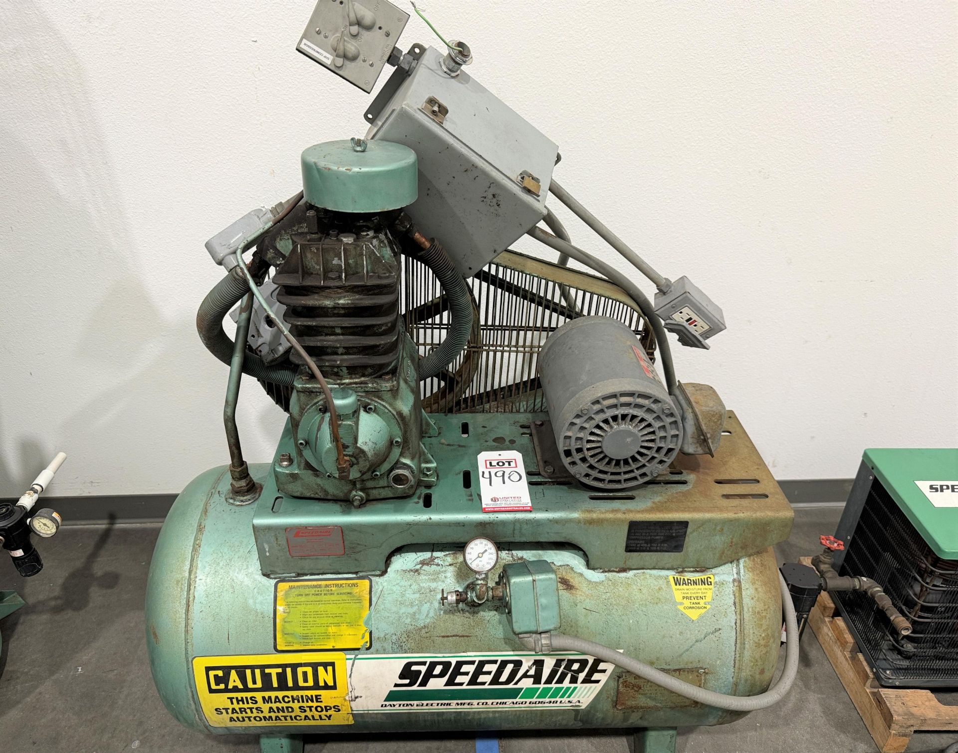 SPEEDAIRE 3 HP AIR COMPRESSOR, MODEL 3Z494