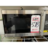 BLACK & DECKER MICROWAVE, (NOTE: SOLD SUBJECT TO BULK BID FOR ENTIRE FACILITY - SEE LOT 382)
