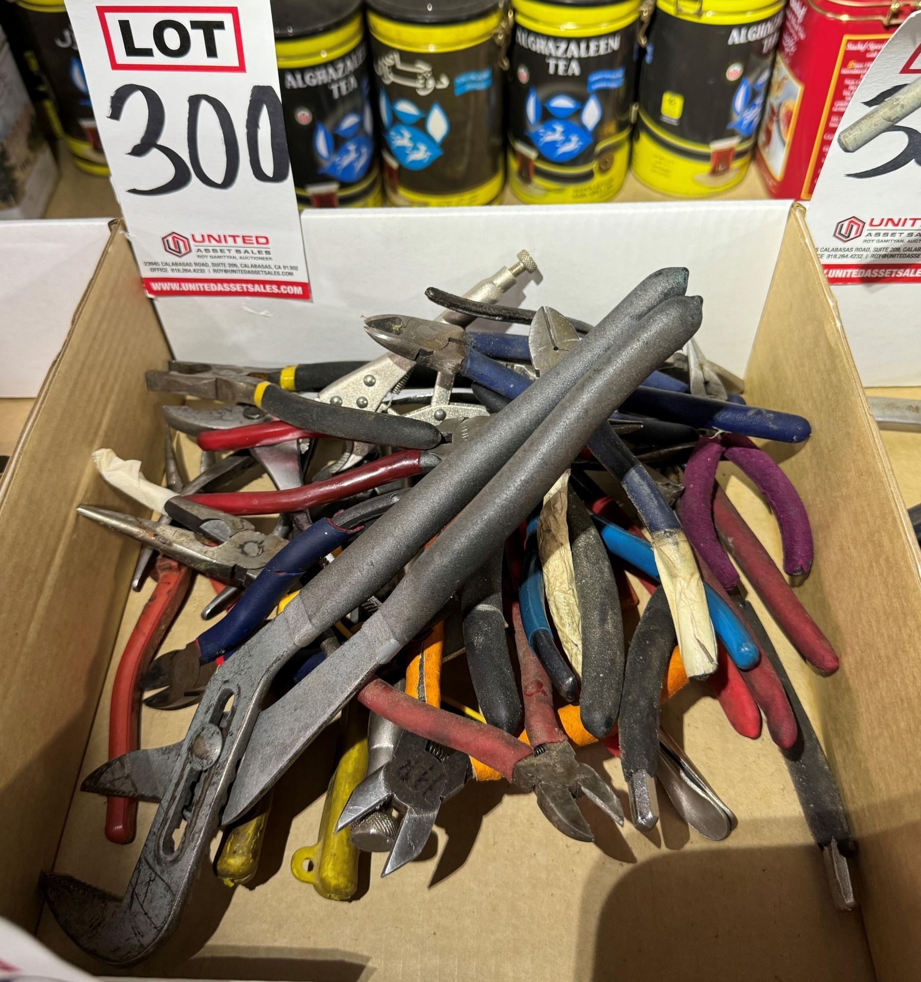 LOT - WIRE CUTTERS, ETC.