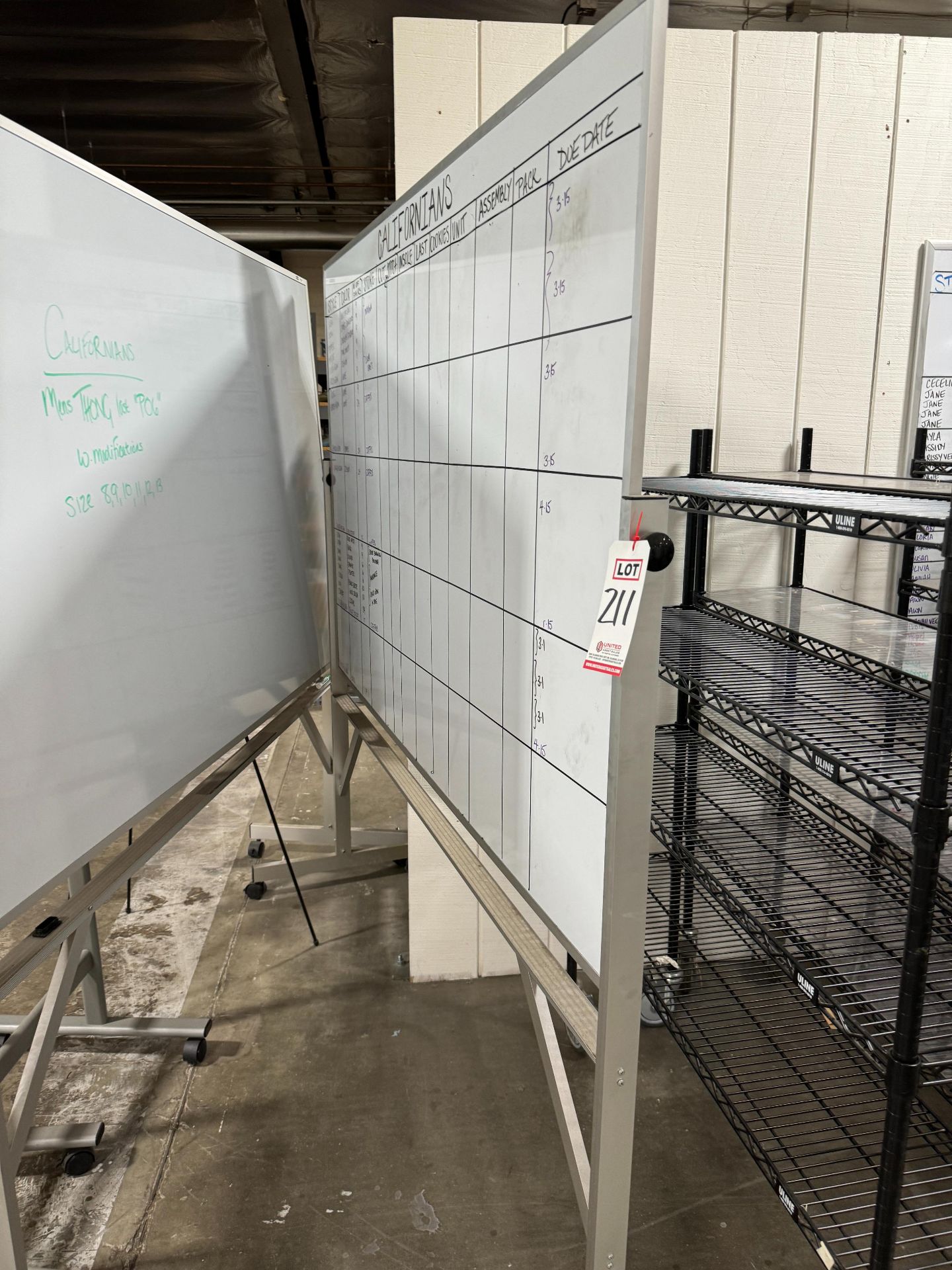 PORTABLE WHITEBOARD, 6' X 4'