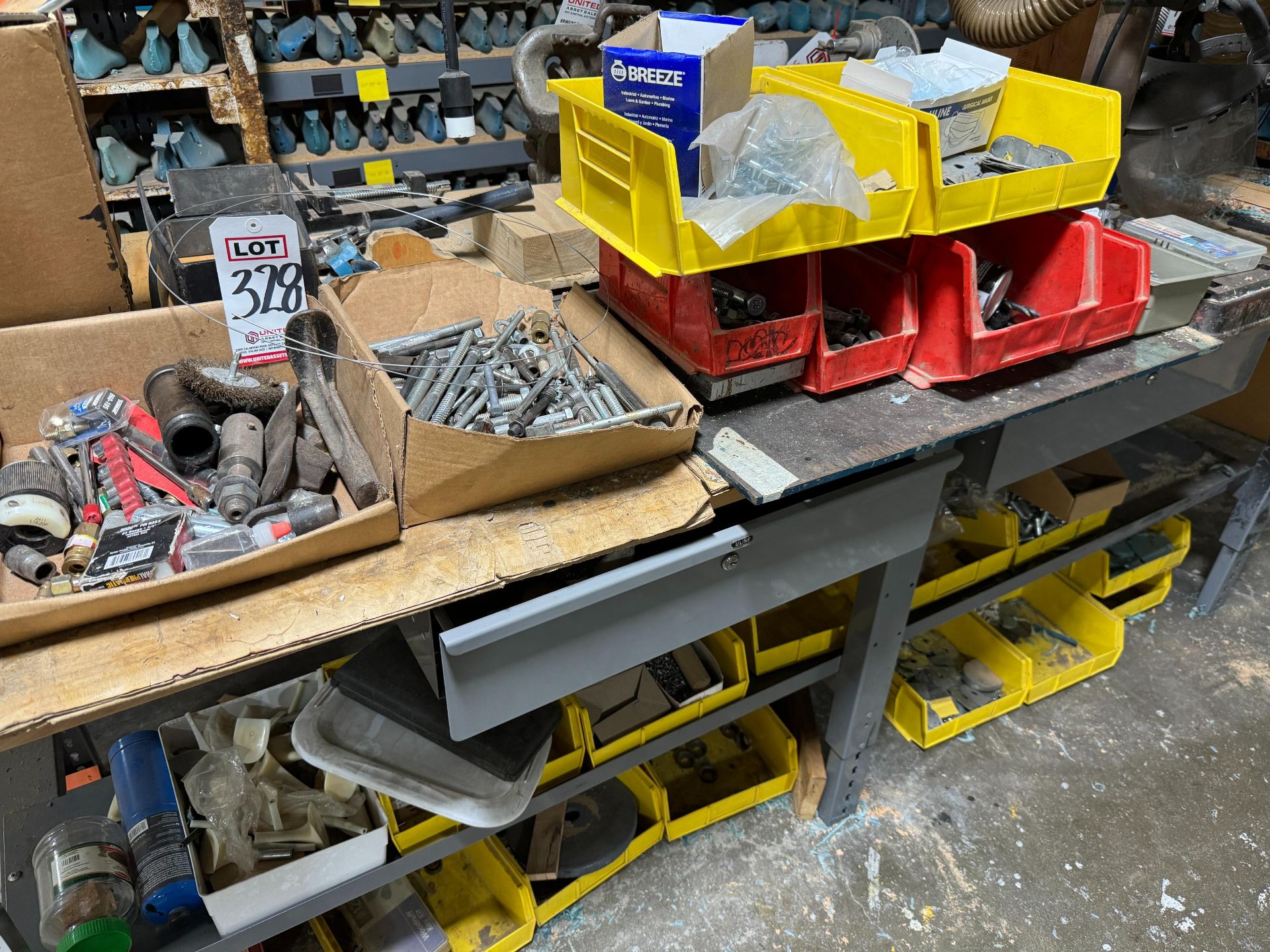 LOT - BOLTS, DRILLS AND RELATED ITEMS