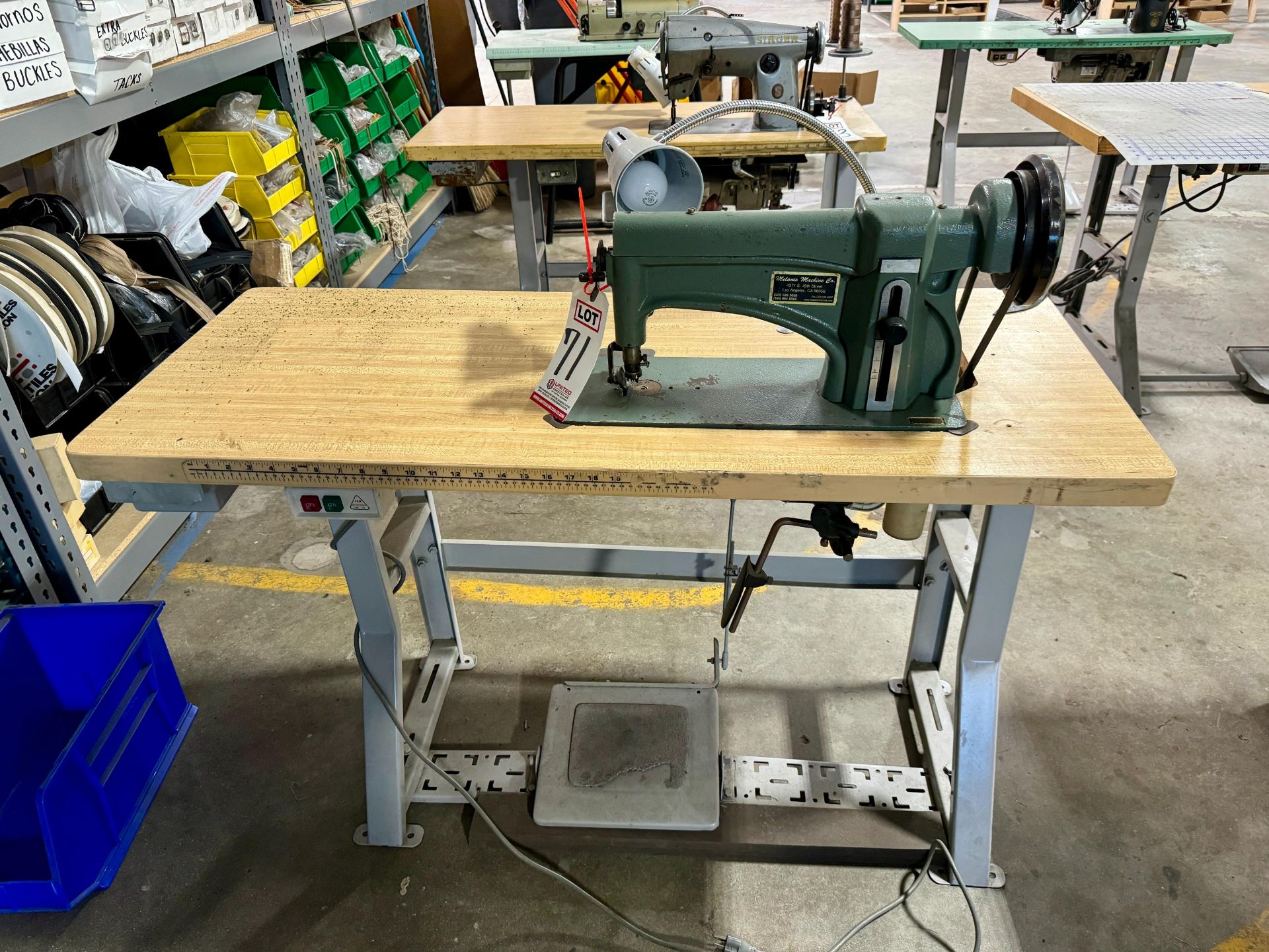 MB INDUSTRIAL SEWING MACHINE