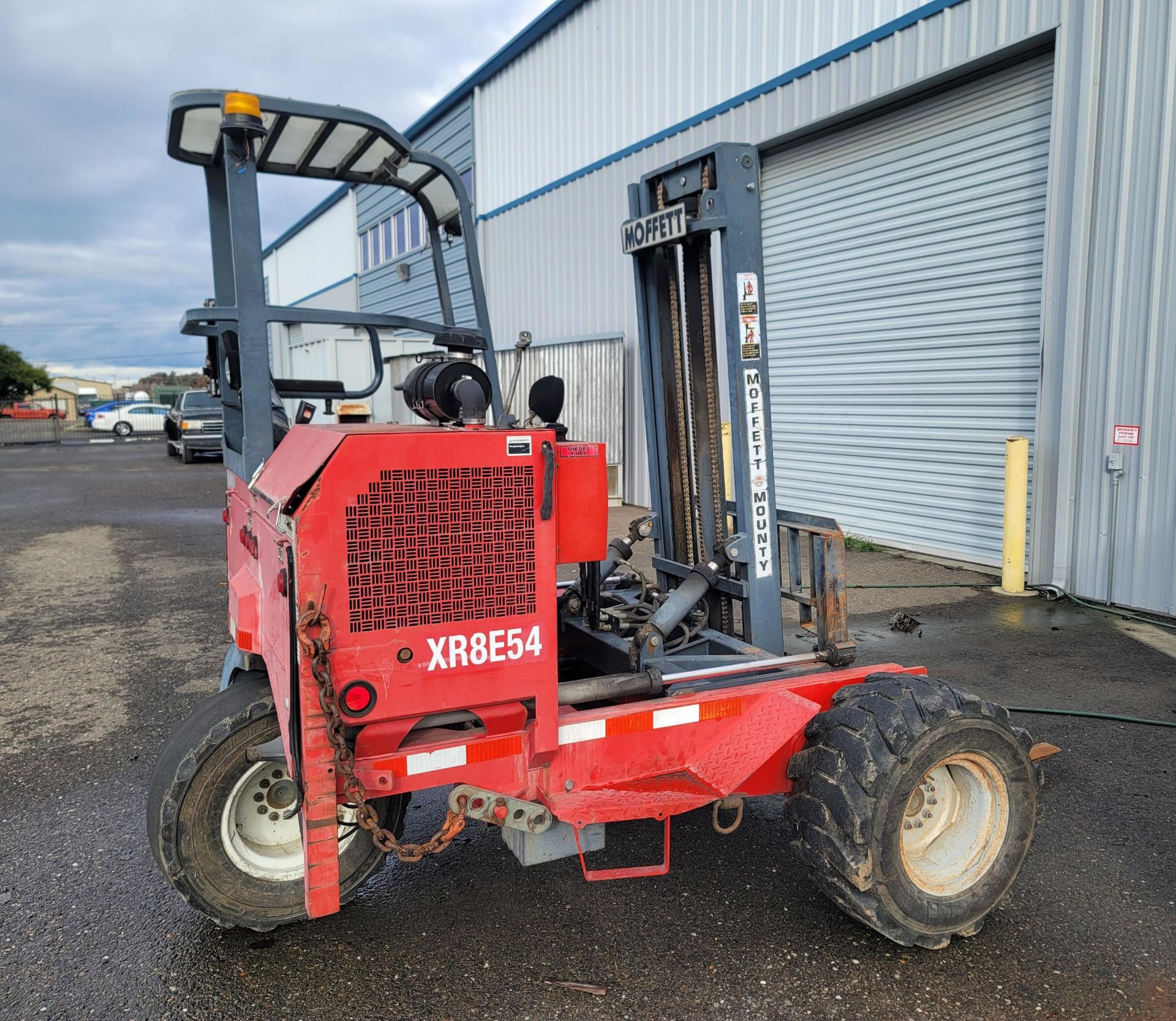 2000 MOFFETT M5000 TRUCK MOUNTED FORKLIFT, 5,000 LB CAPACITY, DIESEL ENGINE, APPROX. 1,907 HOURS,
