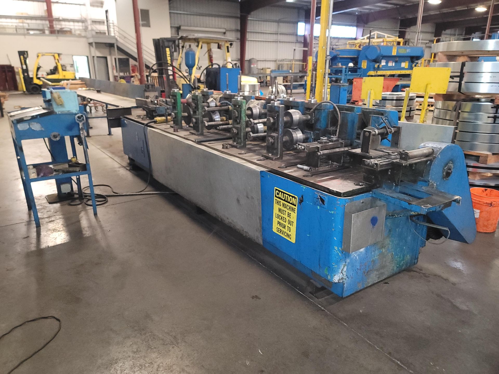 YODER ACCESSORY ROLL FORMING LINE, INLINE CUTOFF, DOUBLE END UNCOILER, 10 STAND, CUTOFF TOOLED FOR