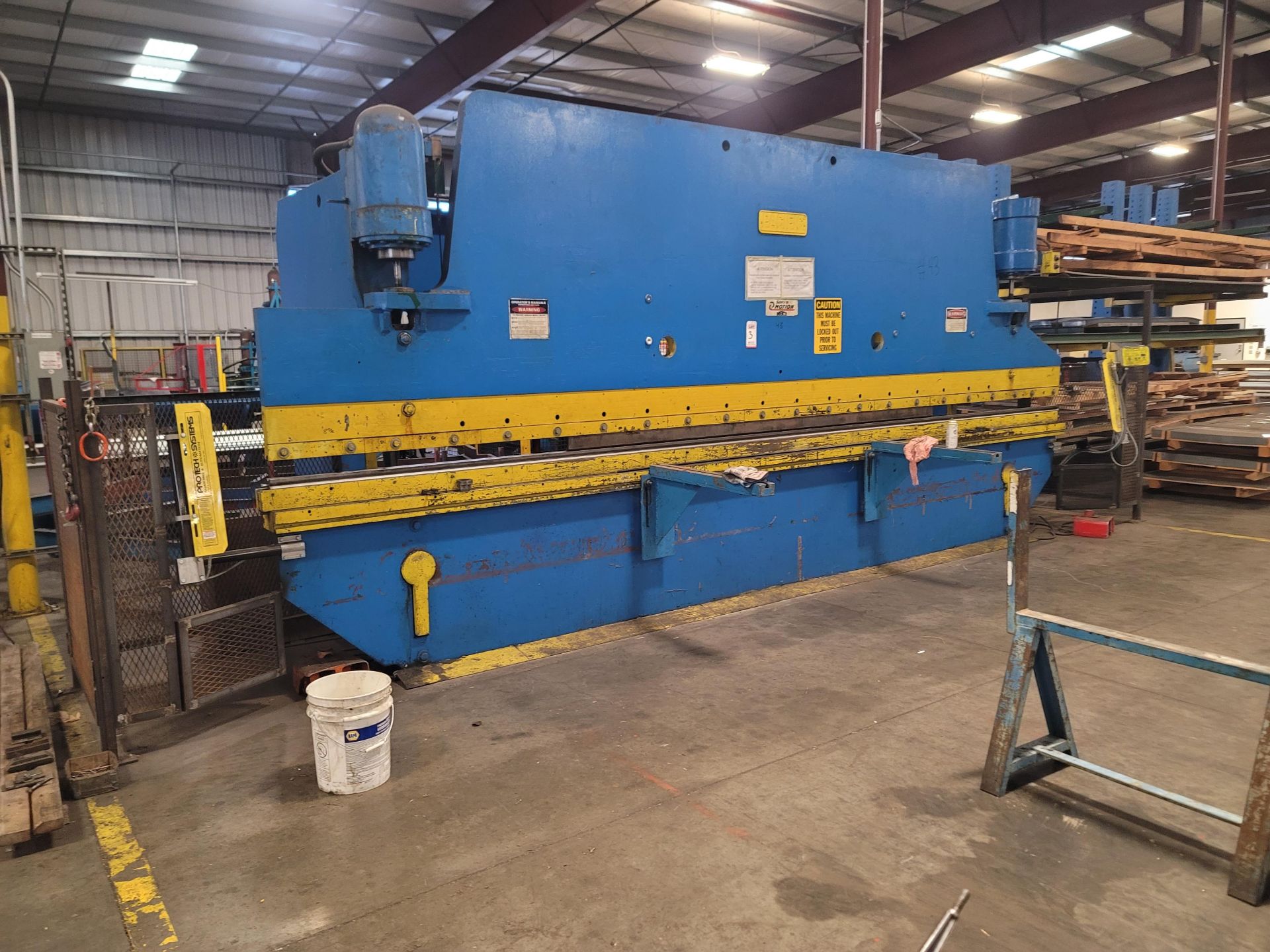 PACIFIC K175-21 PRESS BRAKE, 3/16" X 21', HYDRAULIC, PROTECH EAGLE EYE GUARDING SYSTEM, S/N 8902 - Image 2 of 12
