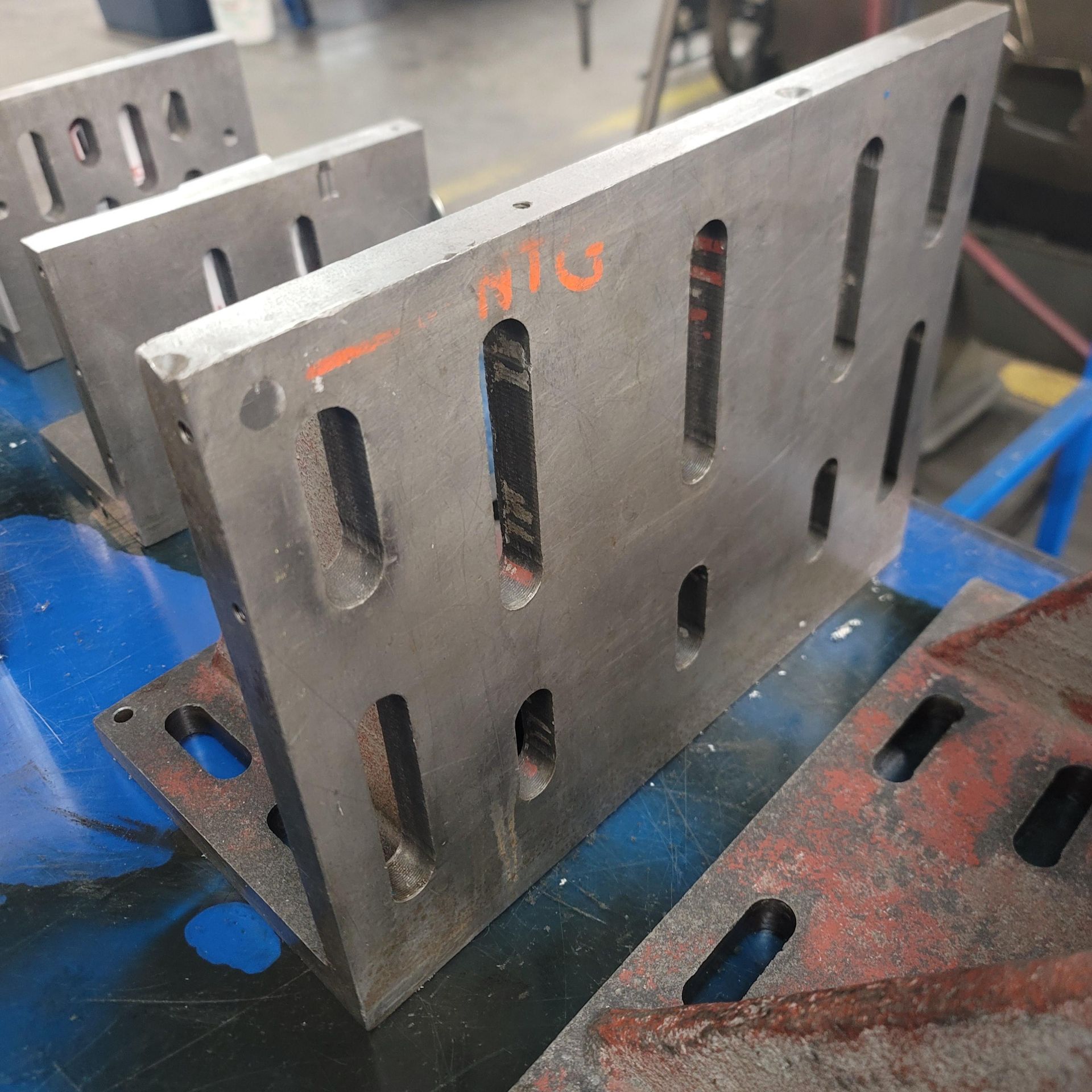 SLOTTED ANGLE PLATE, 16" X 12" X 9" - Image 2 of 2