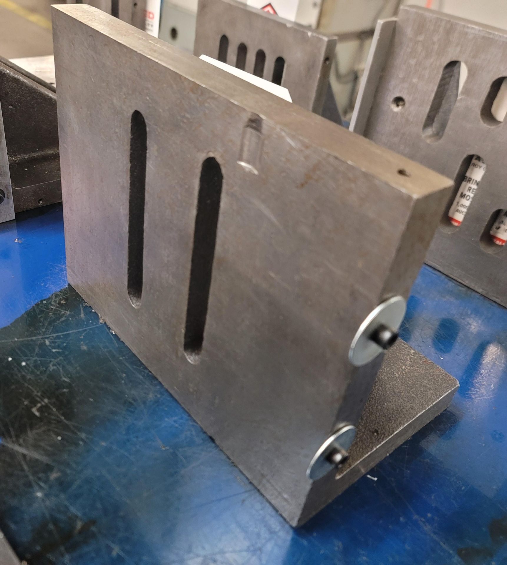 SLOTTED ANGLE PLATE, 10" X 8" X 6" - Image 2 of 2