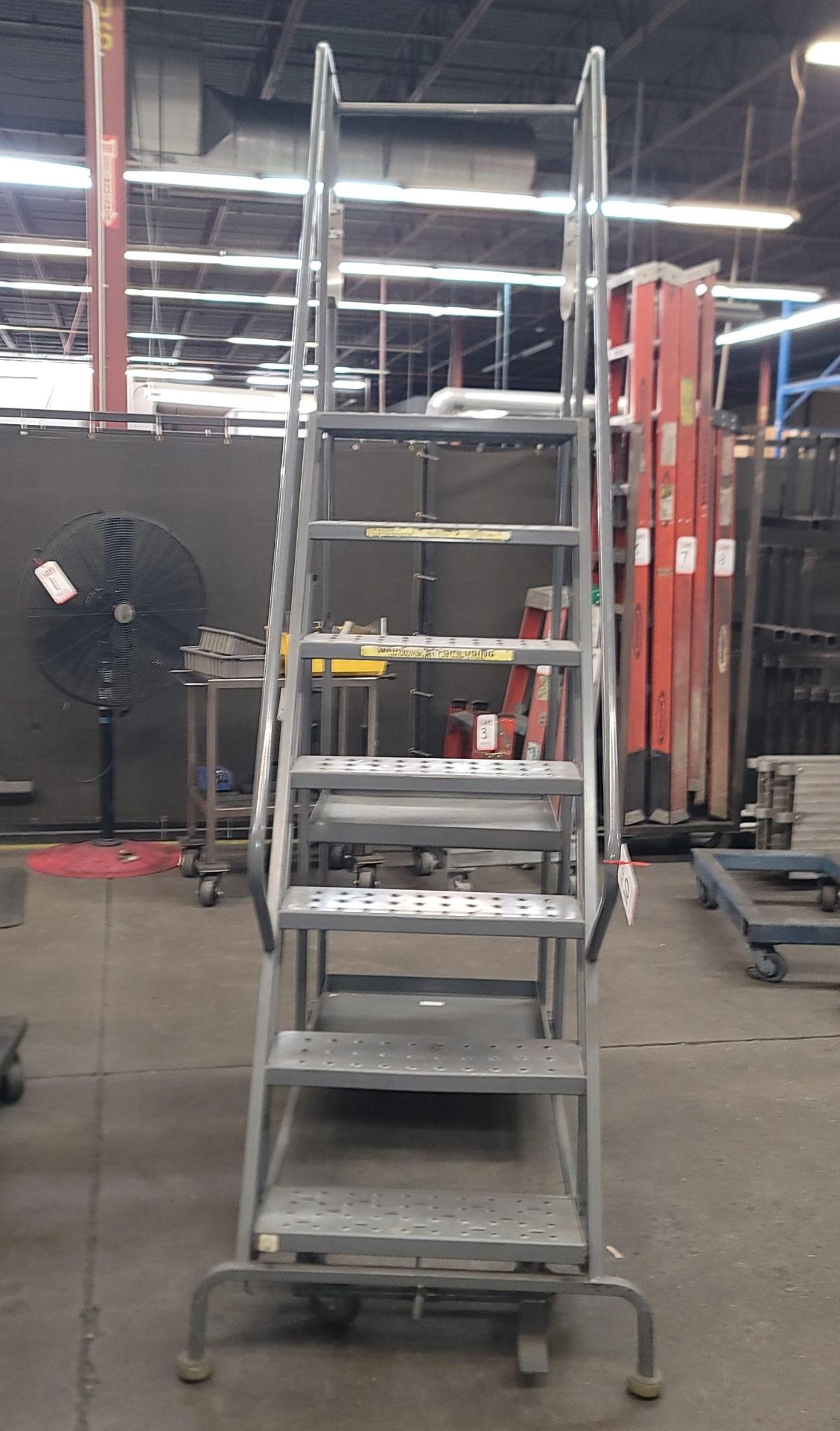 STOCK LADDER, 70" PLATFORM HEIGHT - Image 2 of 3