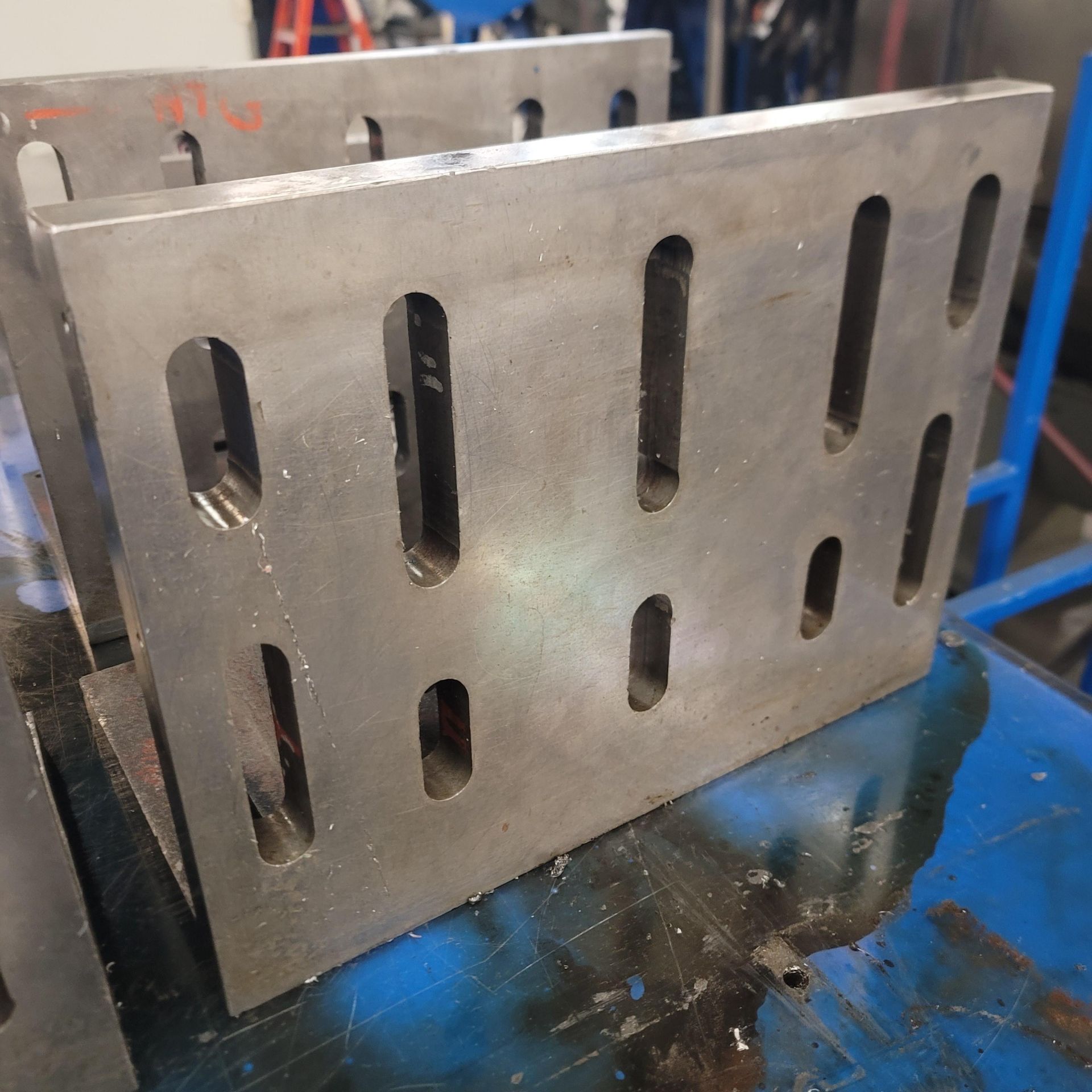 SLOTTED ANGLE PLATE, 16" X 12" X 9" - Image 2 of 2