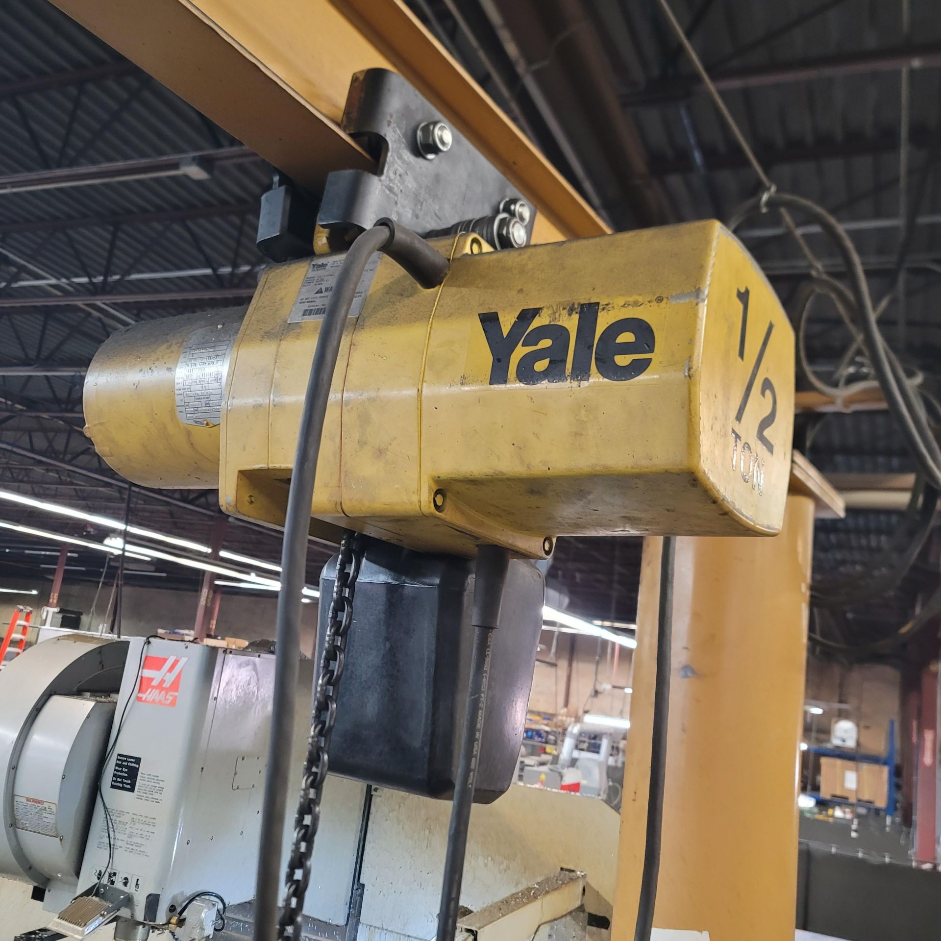 CONTRX CRANES 1/2-TON JIB CRANE, YALE 1/2-TON ELECTRIC CHAIN HOIST W/ PENDANT CONTROL, JIB MODEL - Bild 3 aus 8