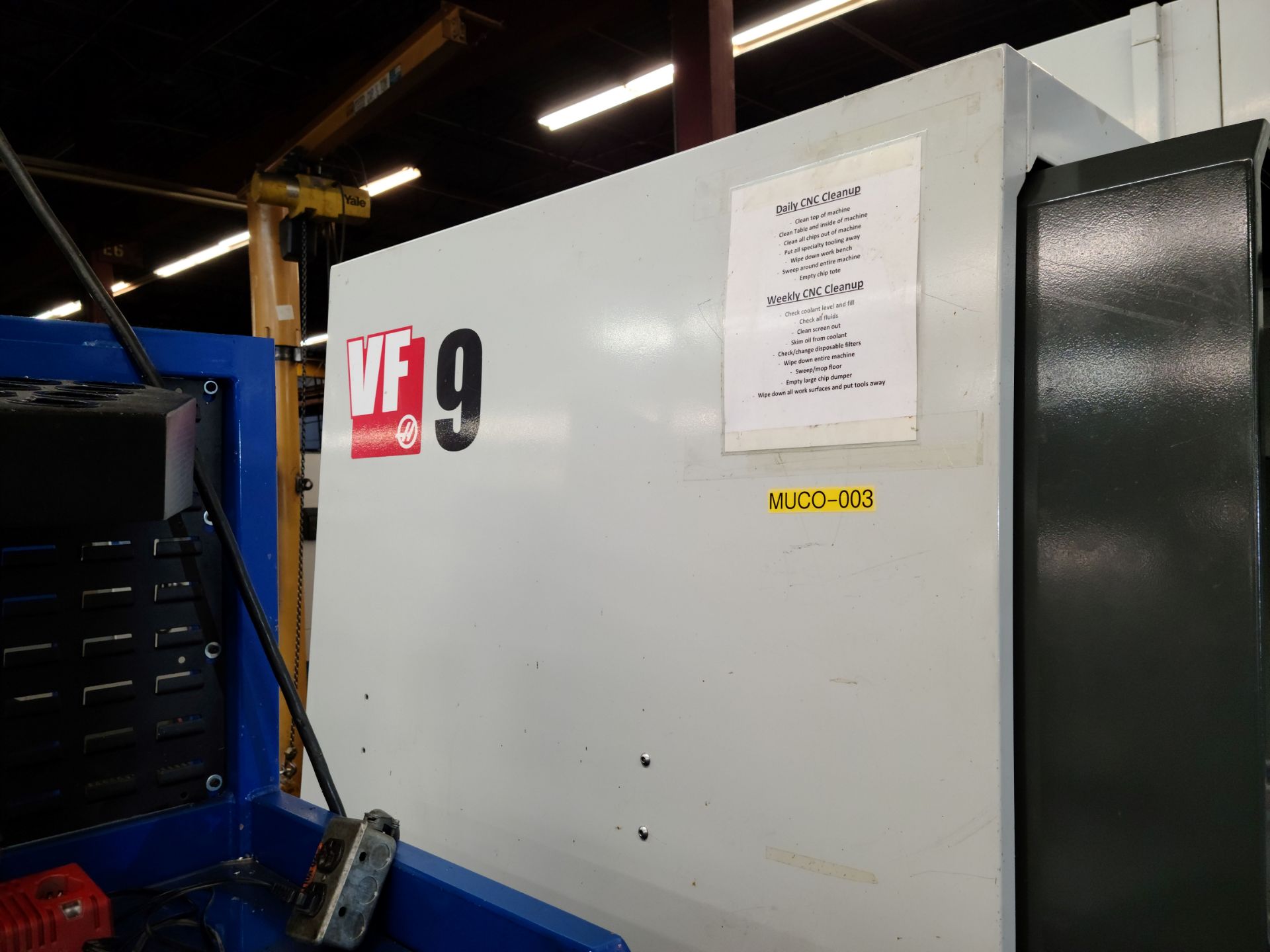 2017 HAAS VF-9/40 VERTICAL MACHINING CENTER, XYZ TRAVELS: 84" X 40" X 30", 84" X 36" TABLE, 8100 RPM - Image 23 of 28