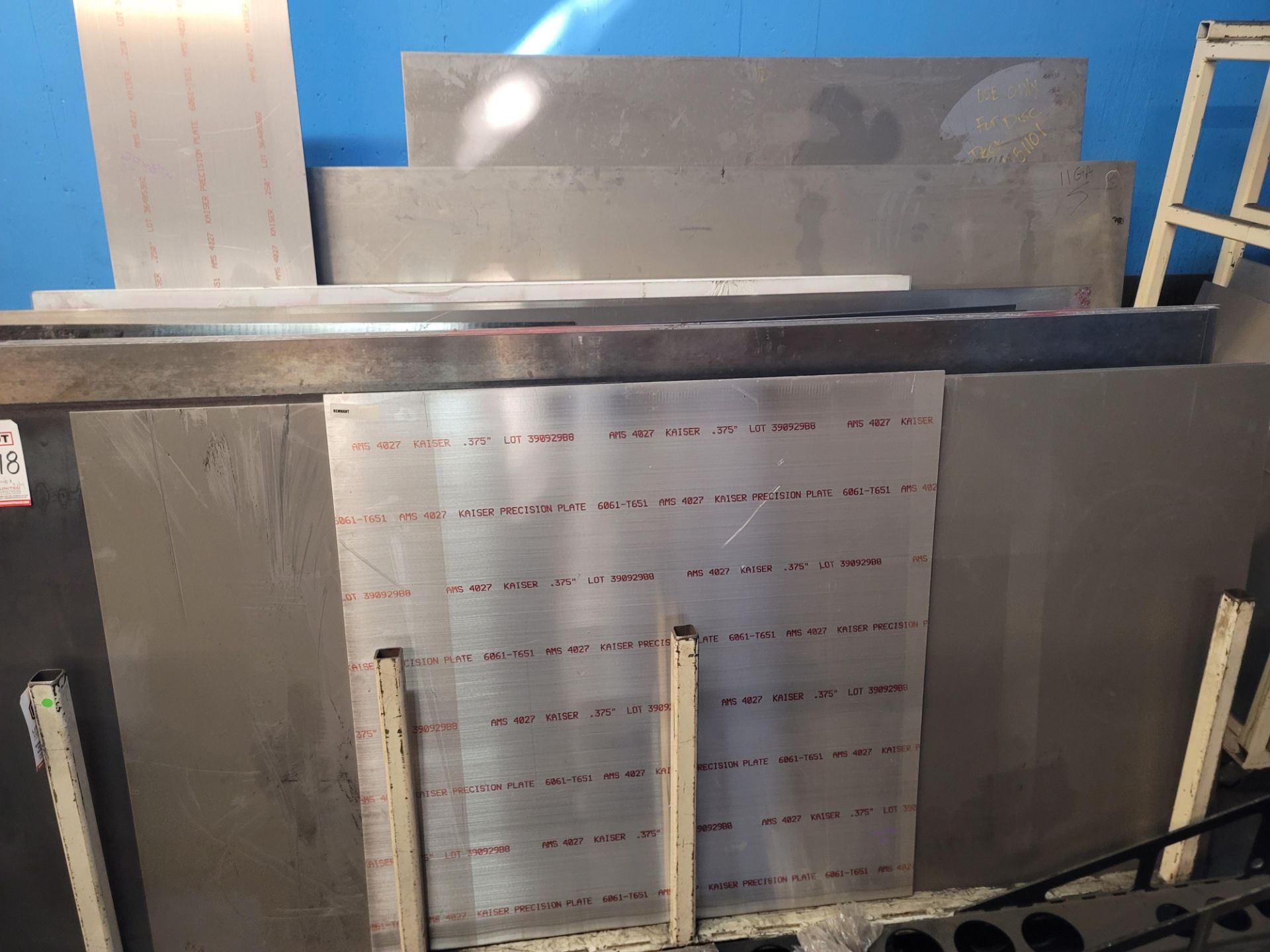 LOT - CONTENTS ONLY OF RACK: ALUMINUM, STEEL AND PLASTICS SHEET AND PLATE - Image 2 of 2