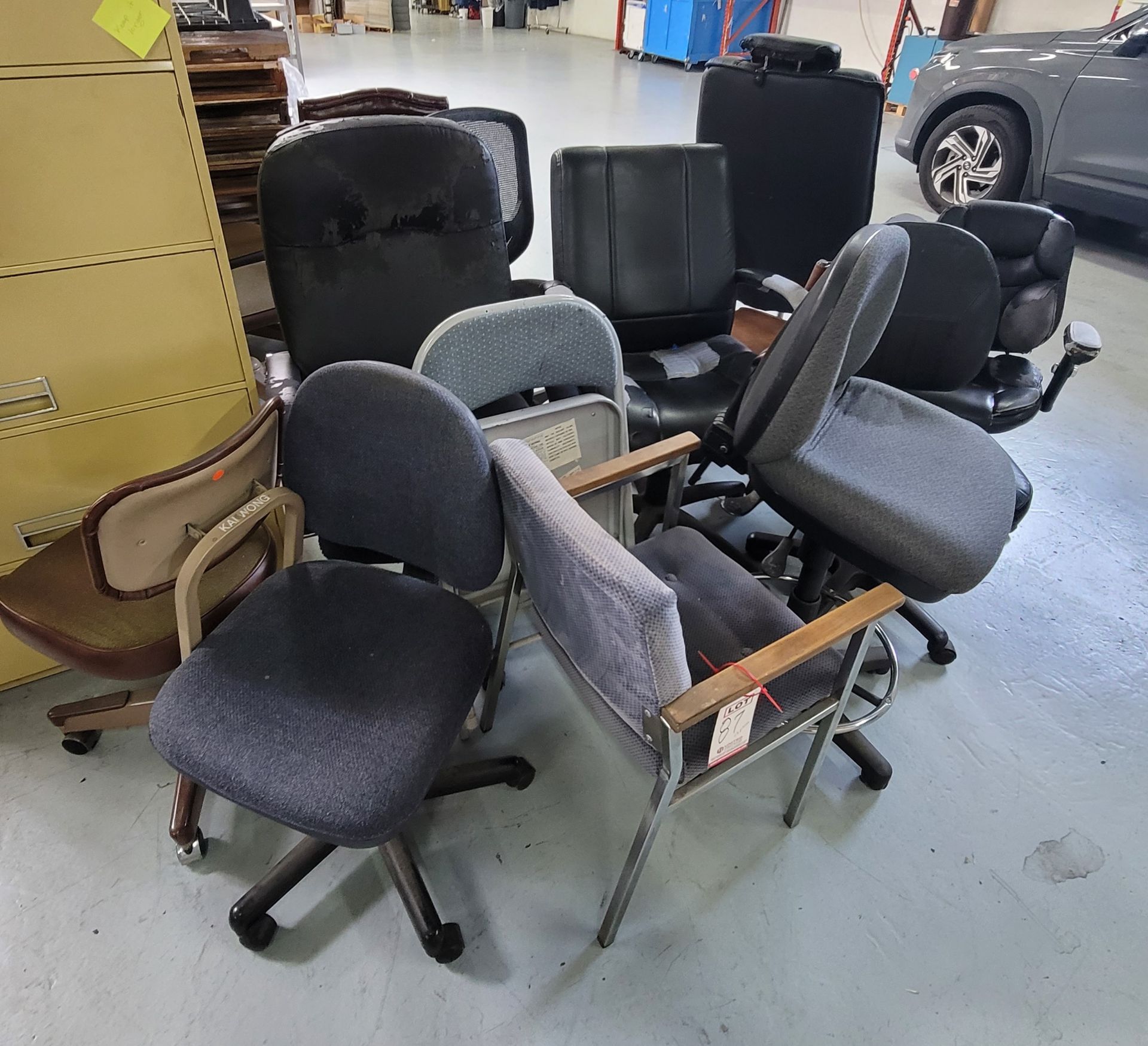 LOT - APPROX. (13) ASSORTED OFFICE CHAIRS