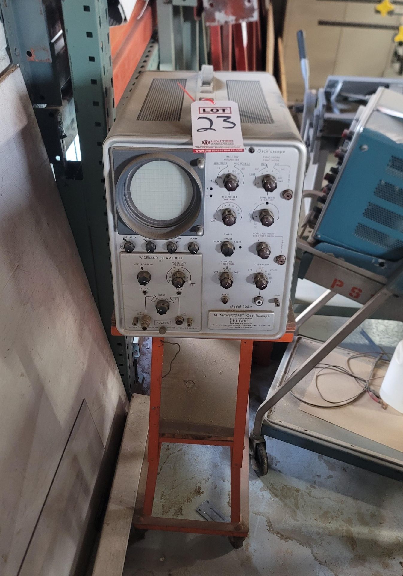 HUGHES MEMO-SCOPE OSCILLOSCOPE, MODEL 105A, S/N 50660, W/ MOBILE CART