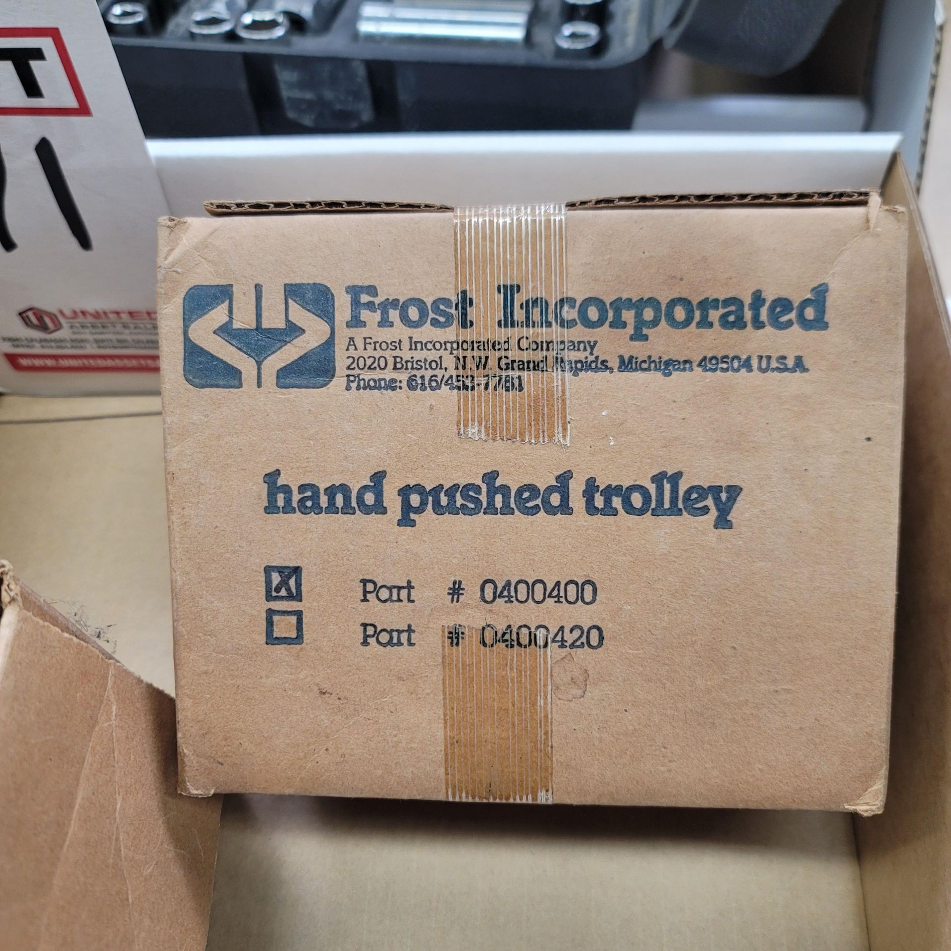 LOT - (2) FROST INC. HAND PUSHED TROLLEYS, PART NO. 0400400 - Bild 2 aus 2