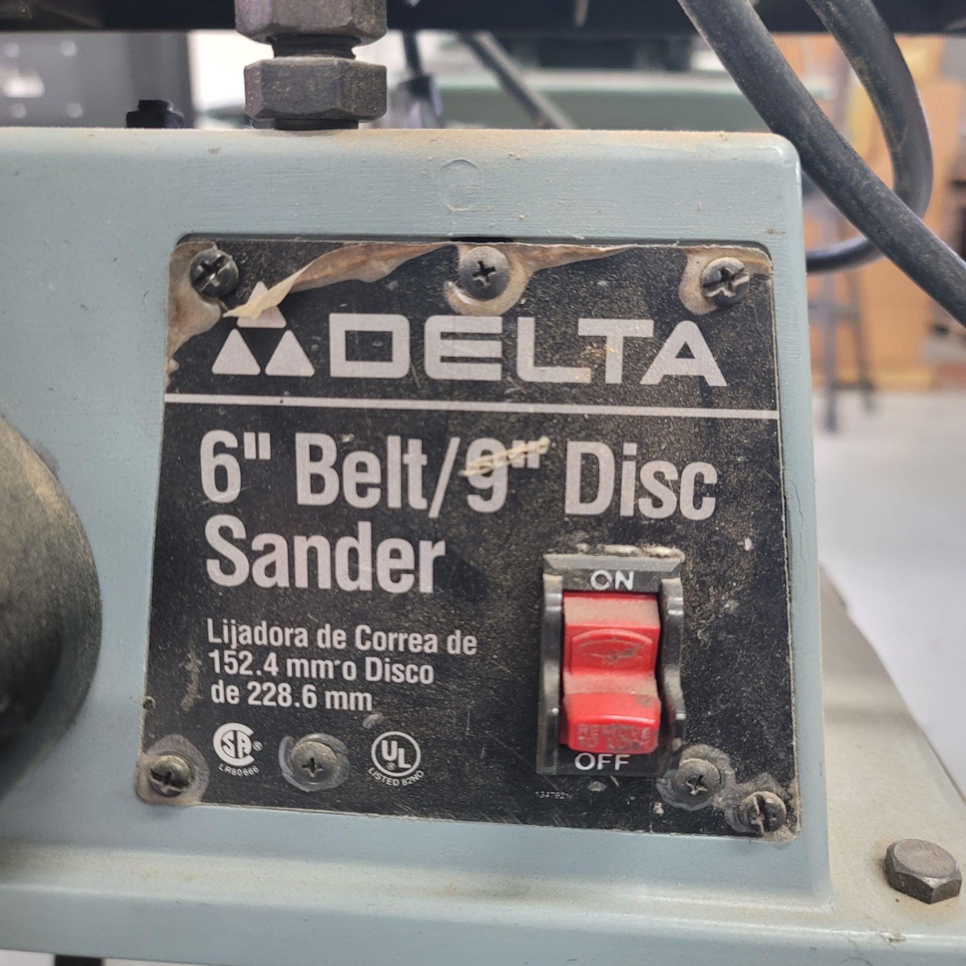 DELTA 6" BELT/9" DISC SANDER COMBO, MODEL 31-695, S/N P9804 - Image 3 of 3