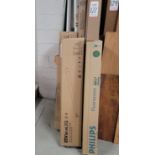 LOT - LED & FLUORESCENT TUBE LIGHT BULBS