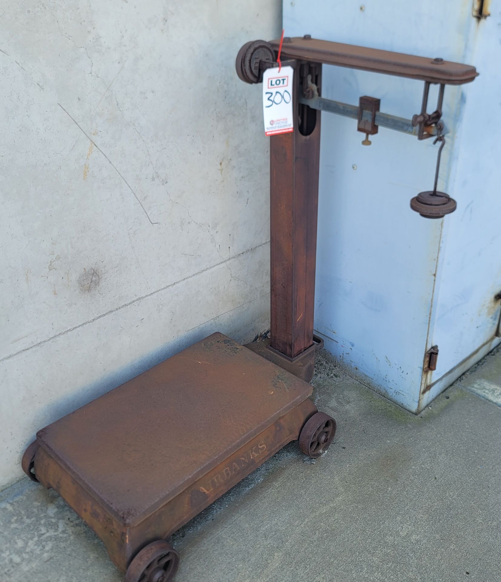 FAIRBANKS PORTABLE MECHANICAL PLATFORM SCALE, 16" X 26" PLATFORM, W/ WEIGHTS