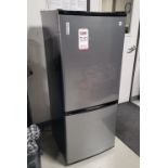 AVANTI MID-SIZE REFRIGERATOR, MODEL FFBM922PH