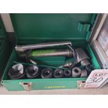 GREENLEE KNOCKOUT PUNCH SET W/ 767A HYDRAULIC HAND PUMP, W/ CASE AND DIES